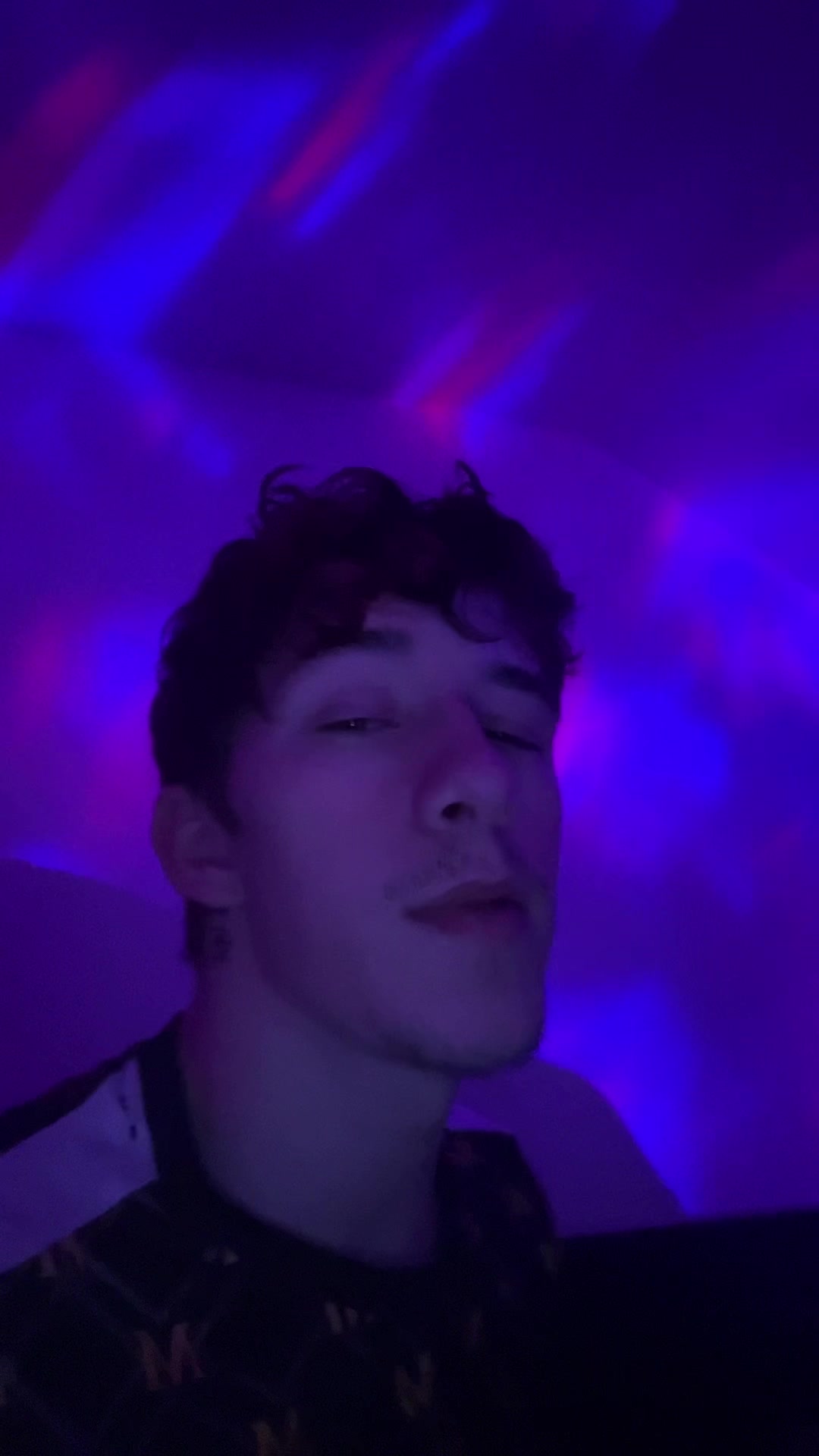 @♕♡⚘ᥣ𝒊𝙤ƞ⚘♡♕