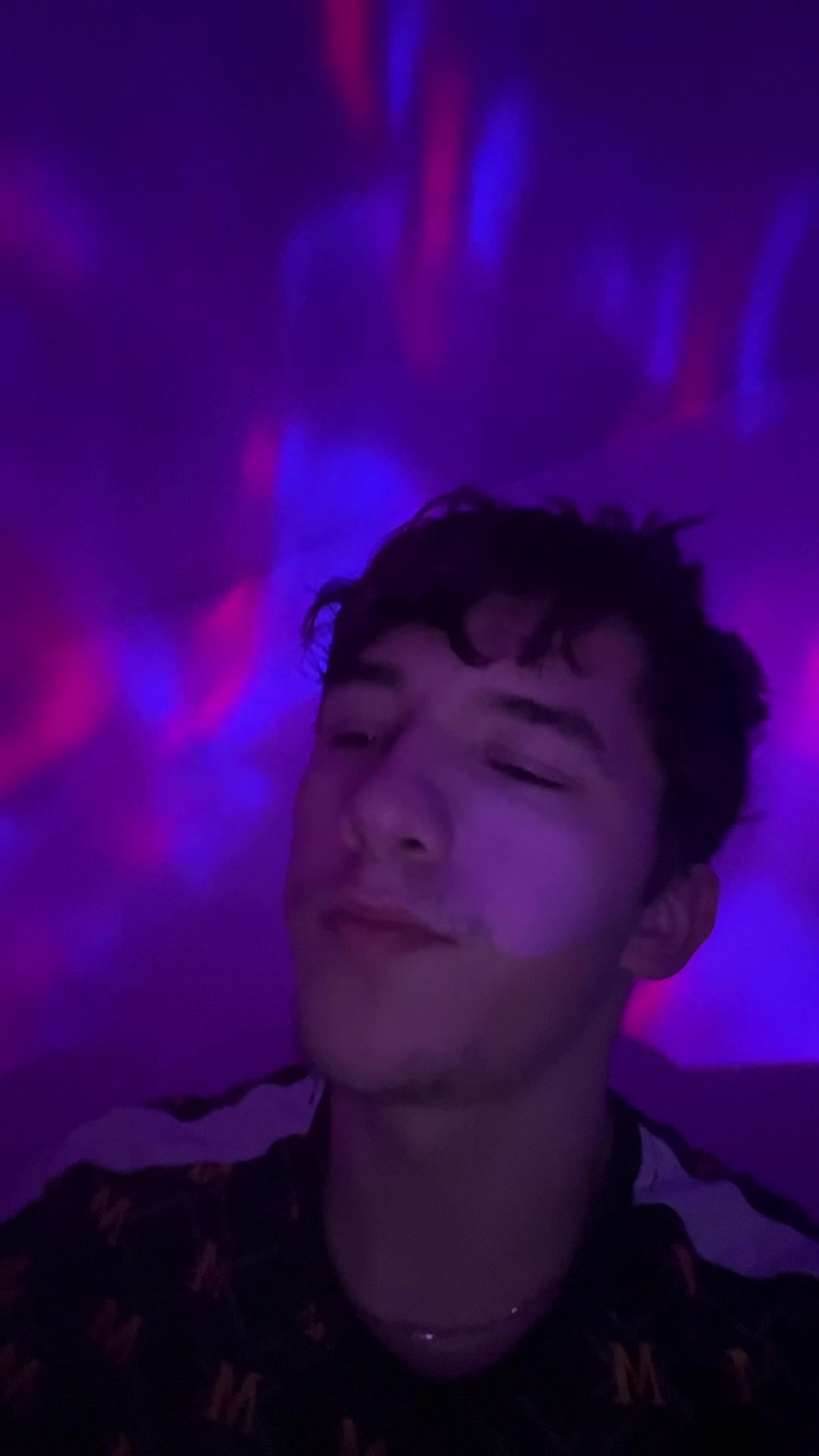 @♕♡⚘ᥣ𝒊𝙤ƞ⚘♡♕