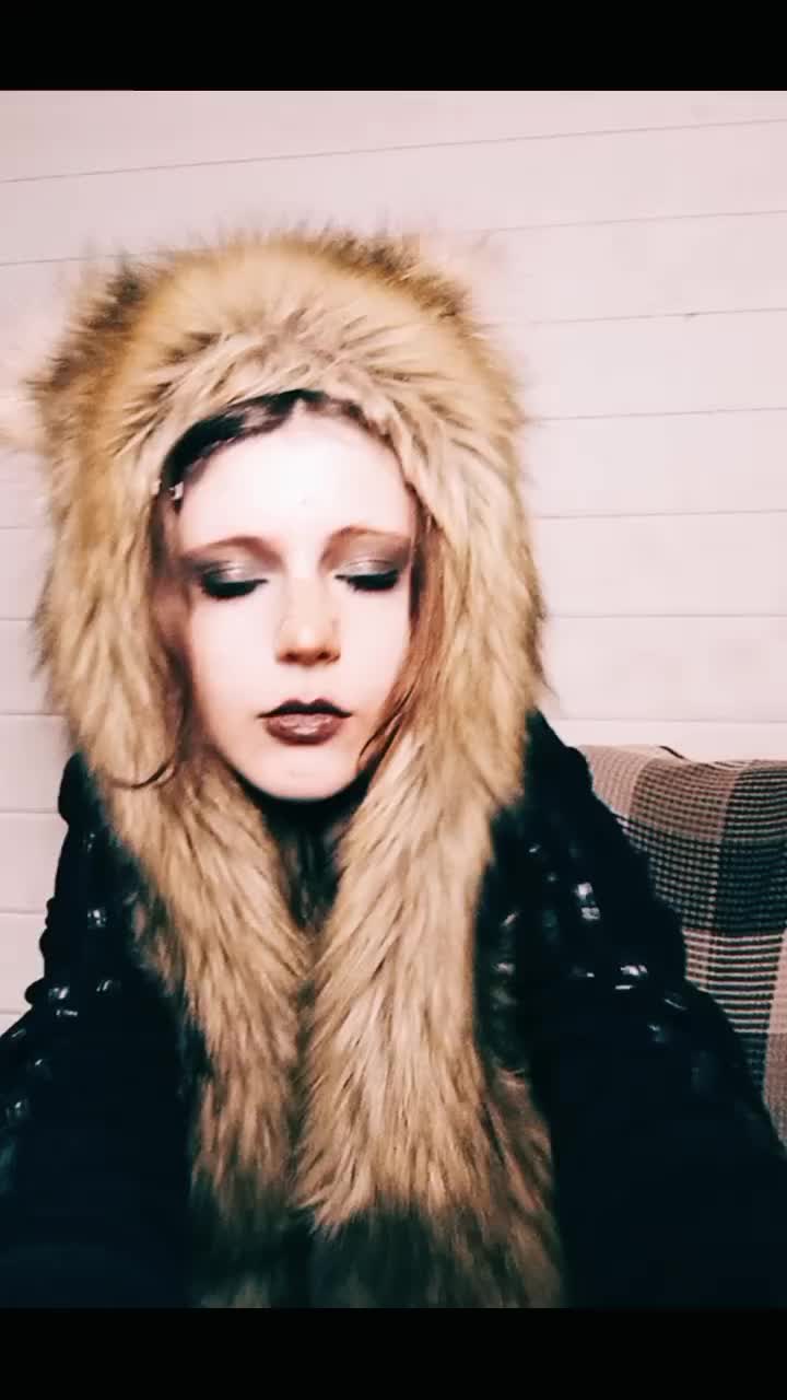 @восставшая из мертвых@