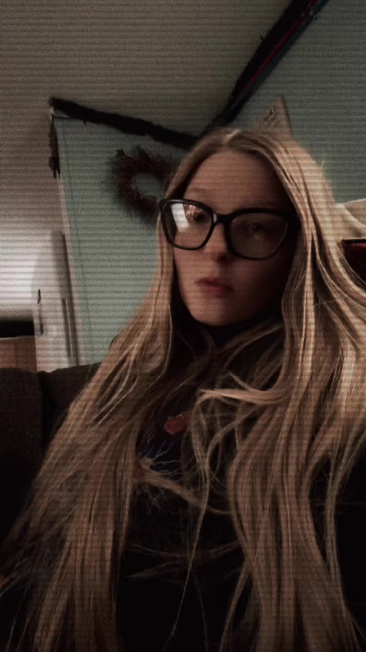 @Disney.blonde
