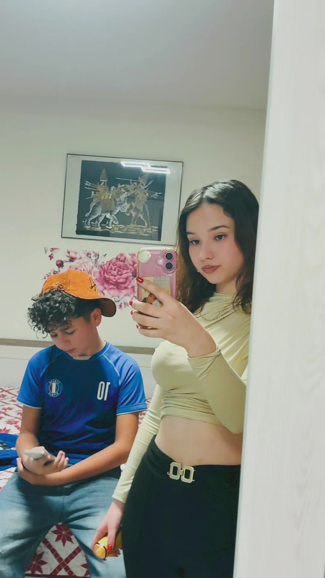 @Emicshuj