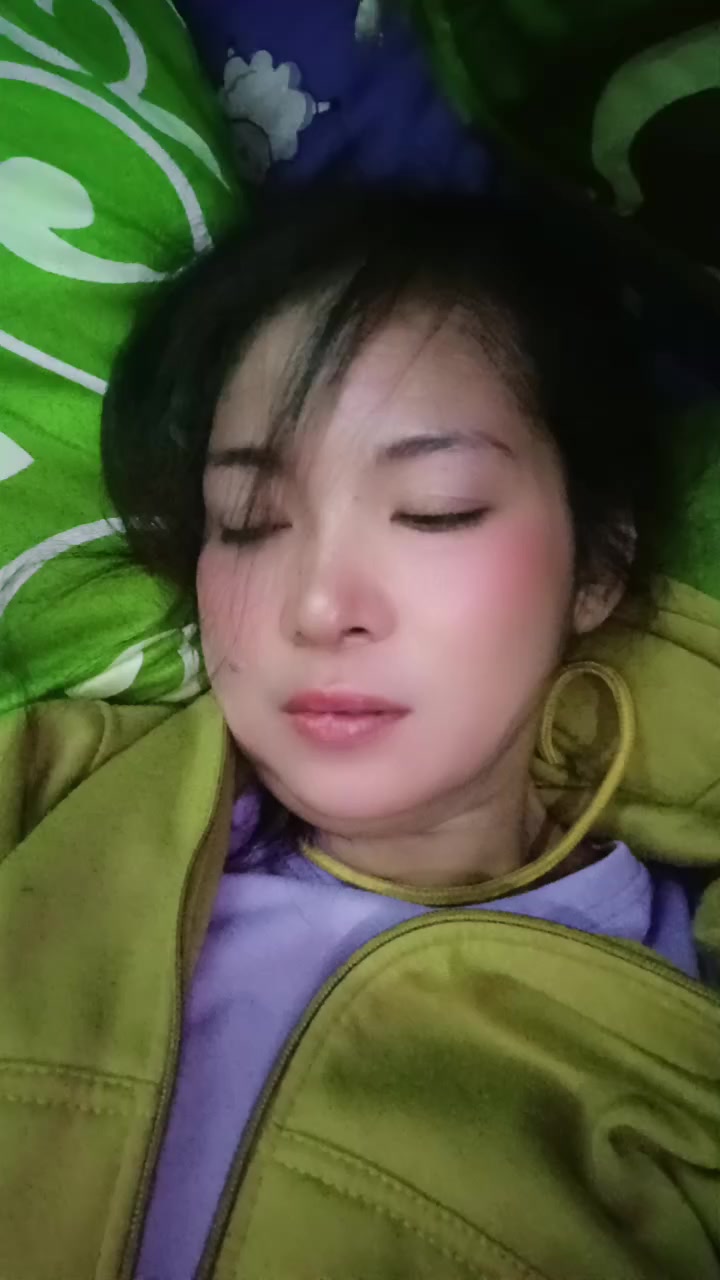@Ainun cinunk😛