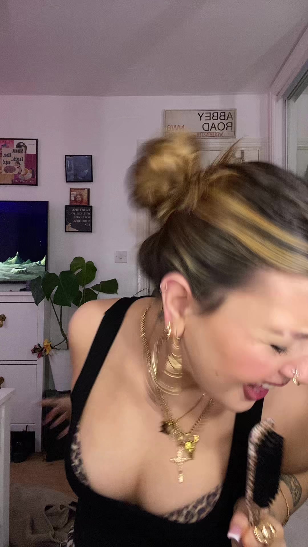 @twinklenips