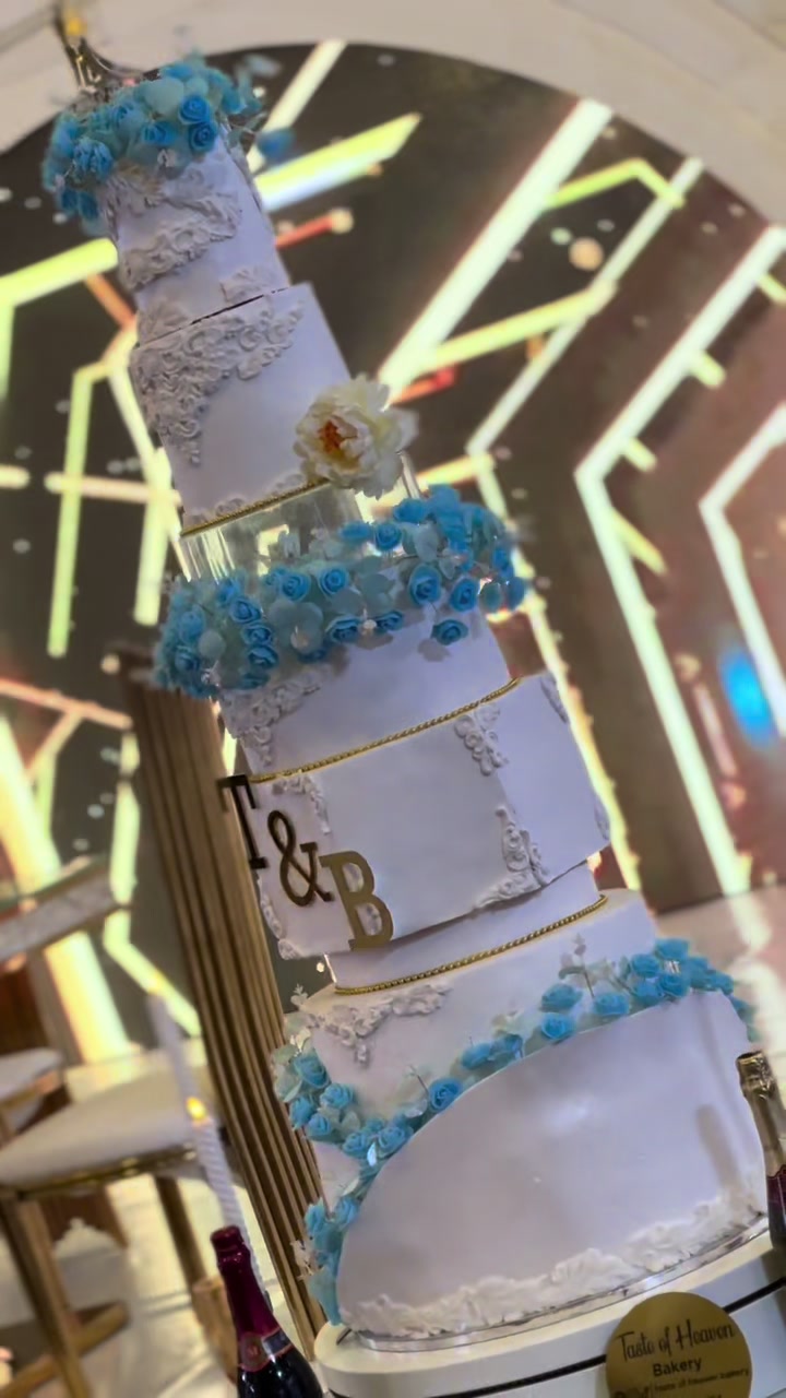 @TASTE_OF_HEAVEN. BAKERY