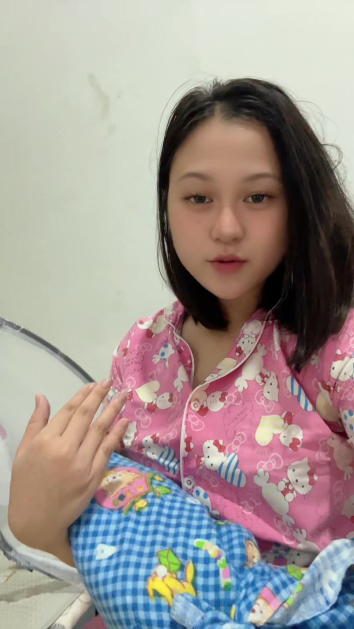 @olivia bakrie