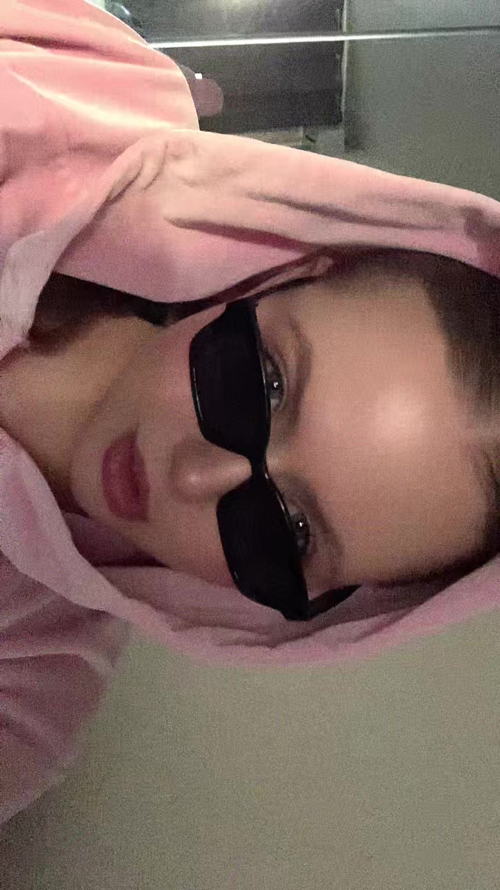 @Vikki