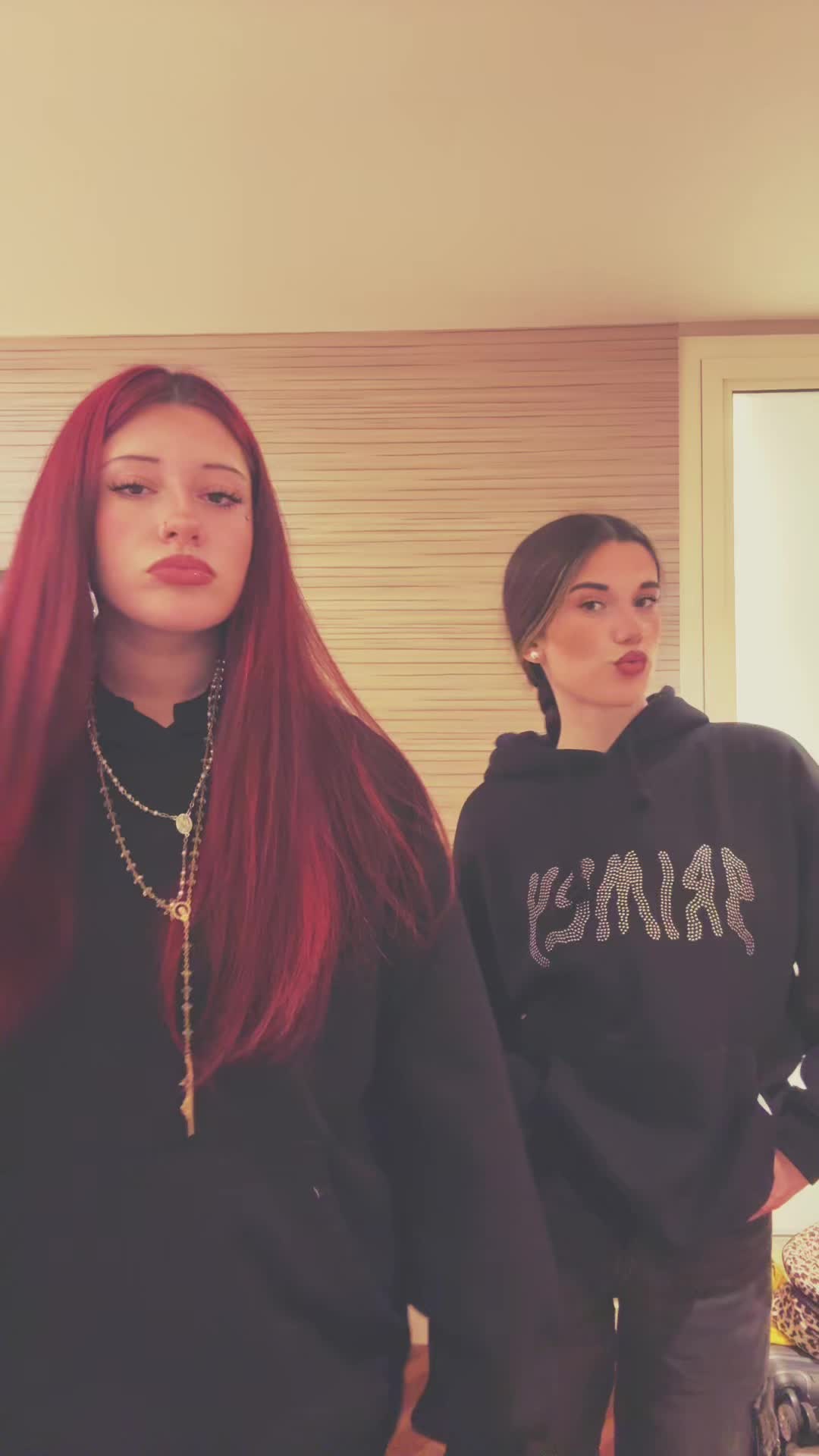 @clauudiaarzz