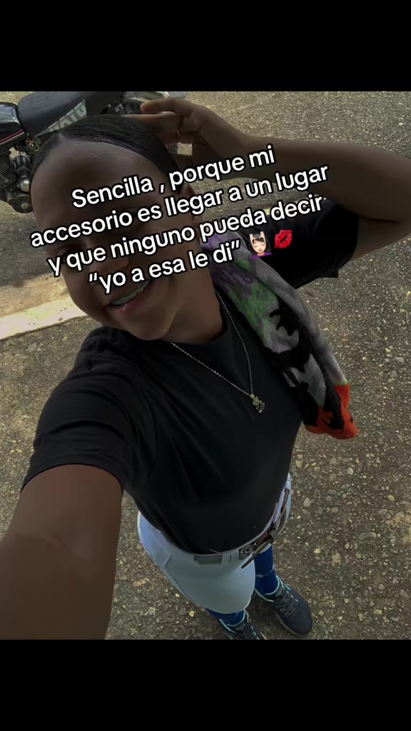 @Ureña!!👮♀️😍🥰