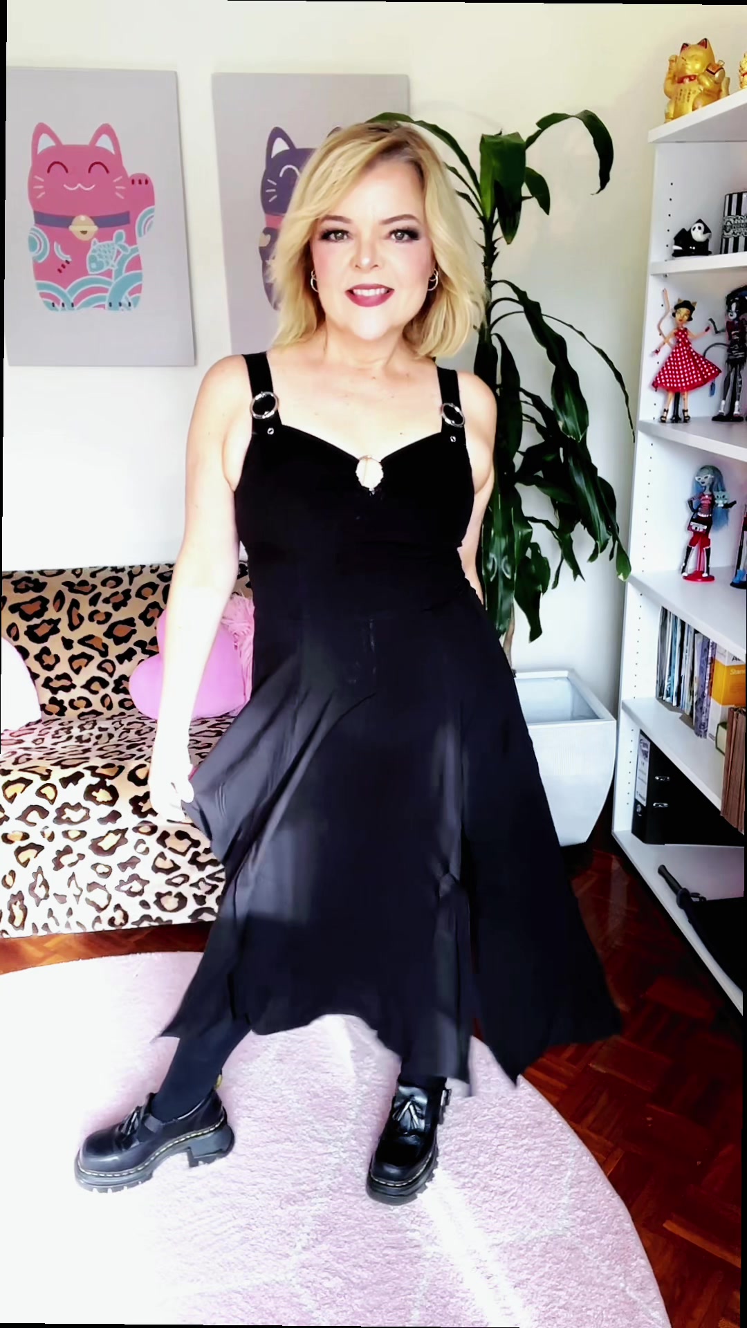 @Kitty Deluxe