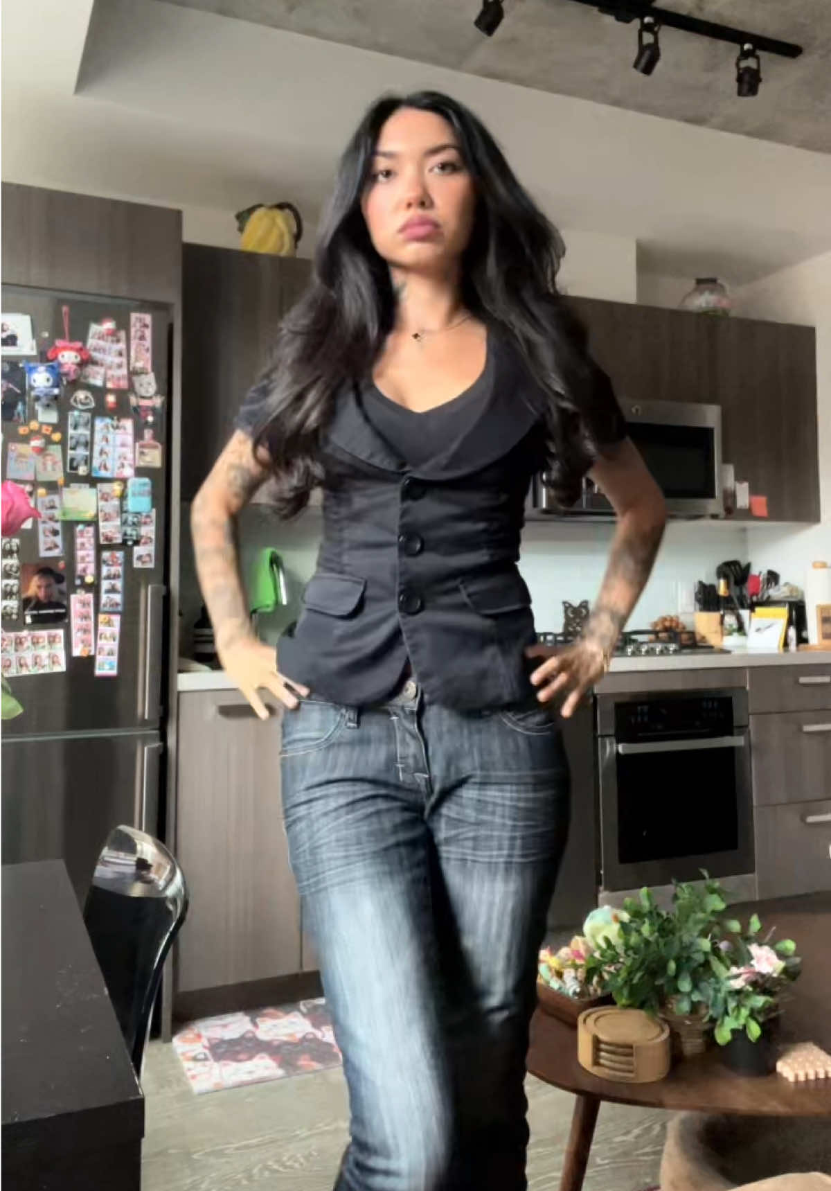 @LipBiteEmoji