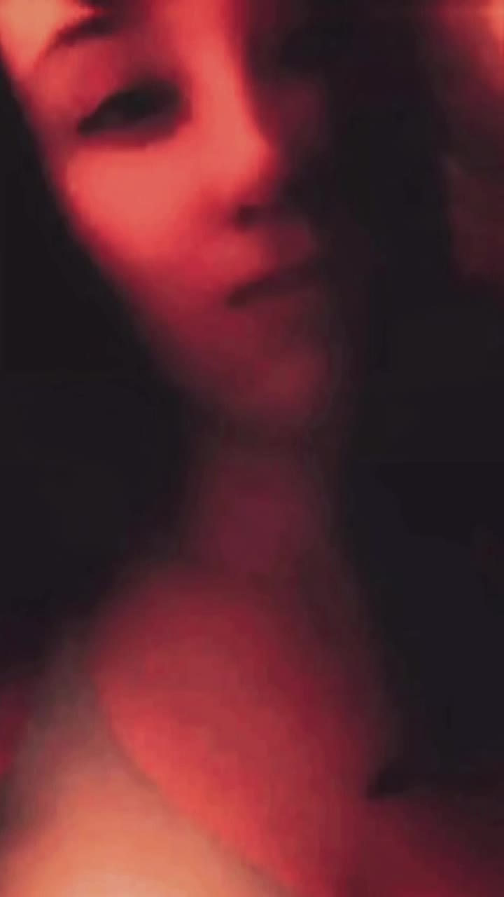 @&bull;𝓵𝓪𝓷𝓐 𝑜. 𝑣𝑎𝑠𝑒𝑙𝑖𝑛𝑒