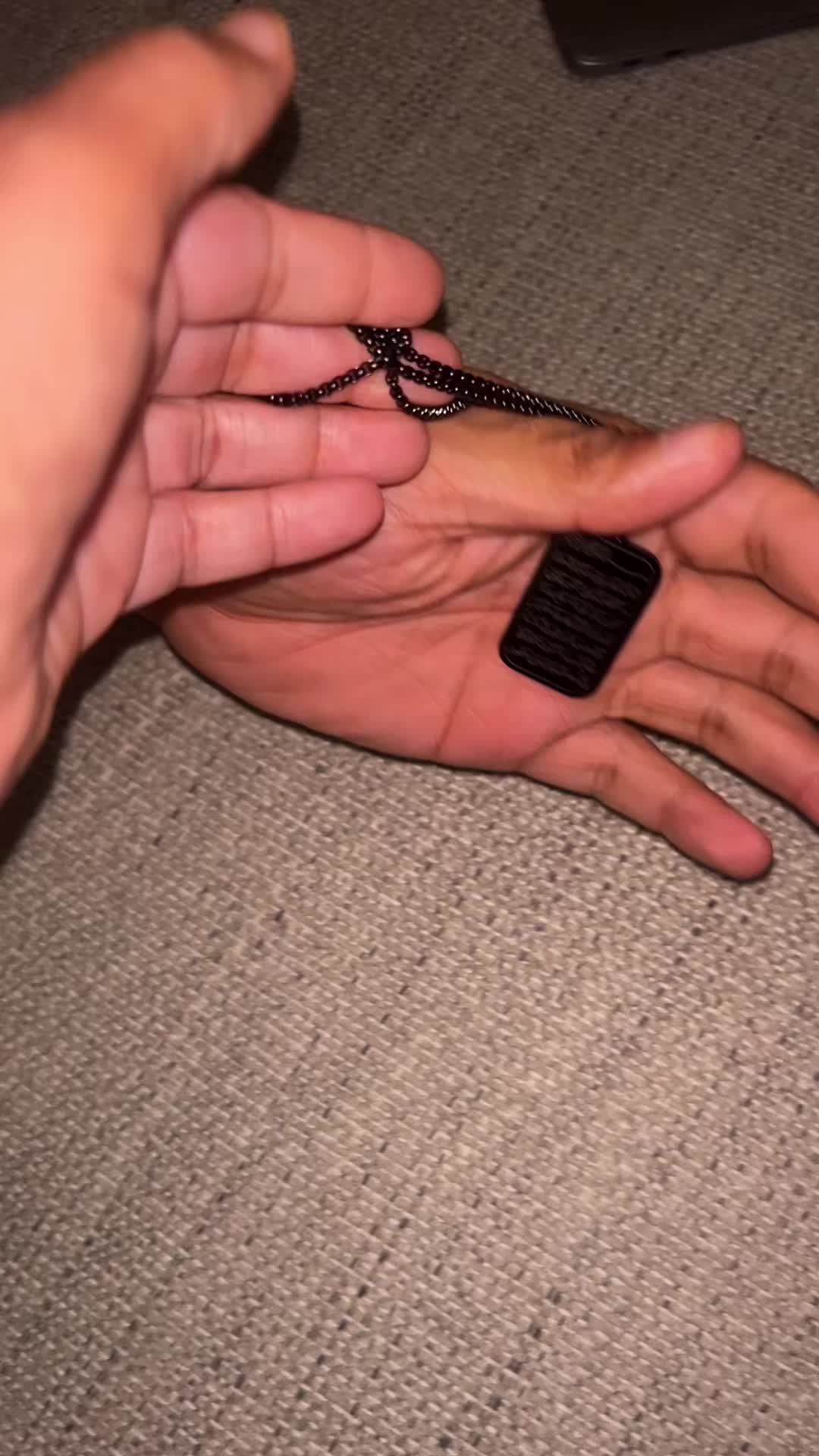 @Yvaraneb