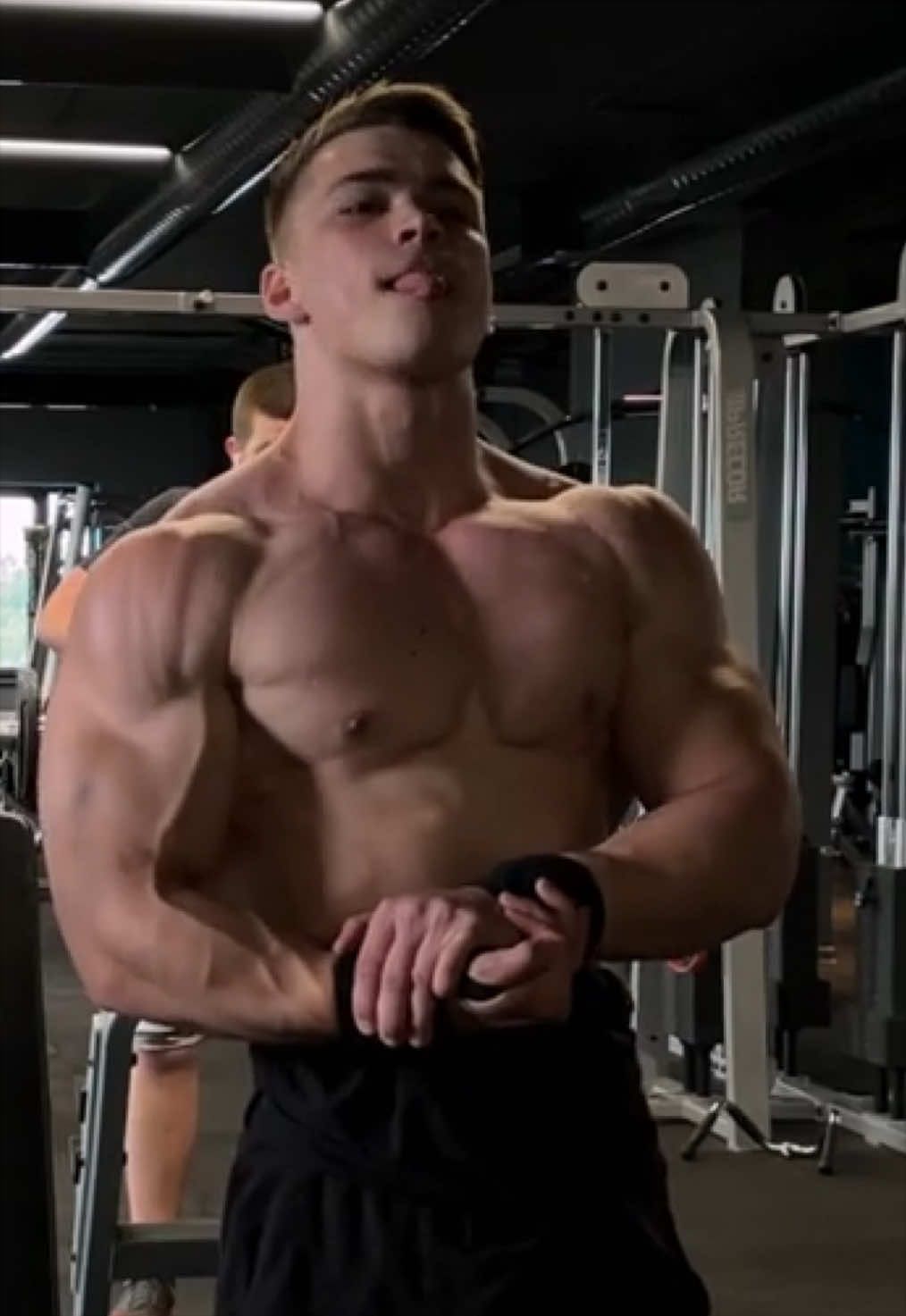 @богомдан🏋🏻&zwj;♂️