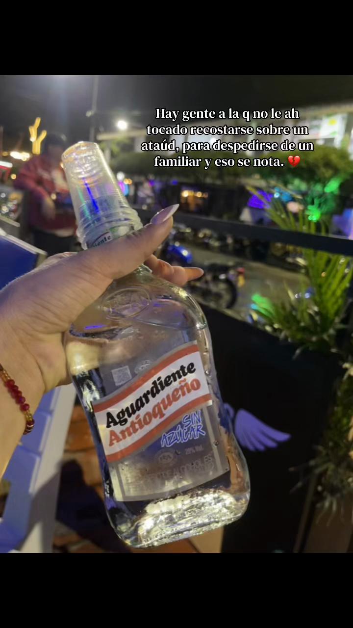 @Libeth_santana🧃