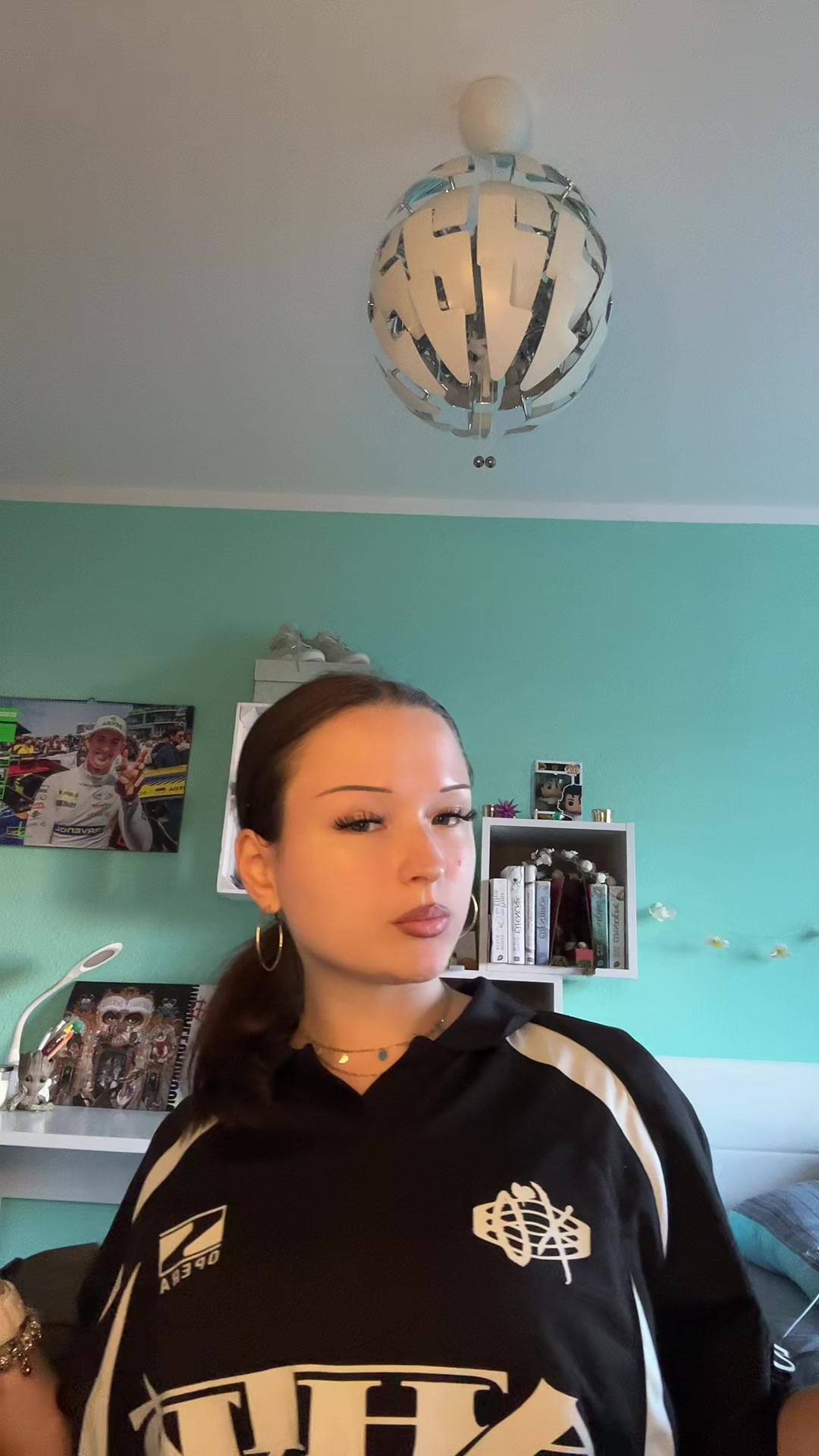 @vickyﾒ𝟶🏎️