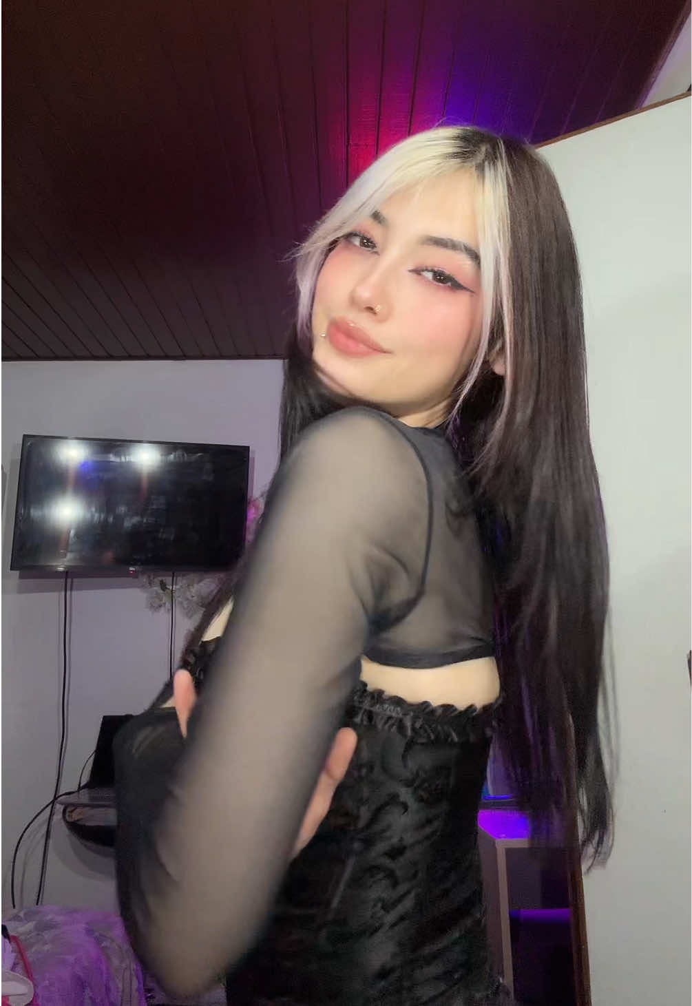 @Izis🛸