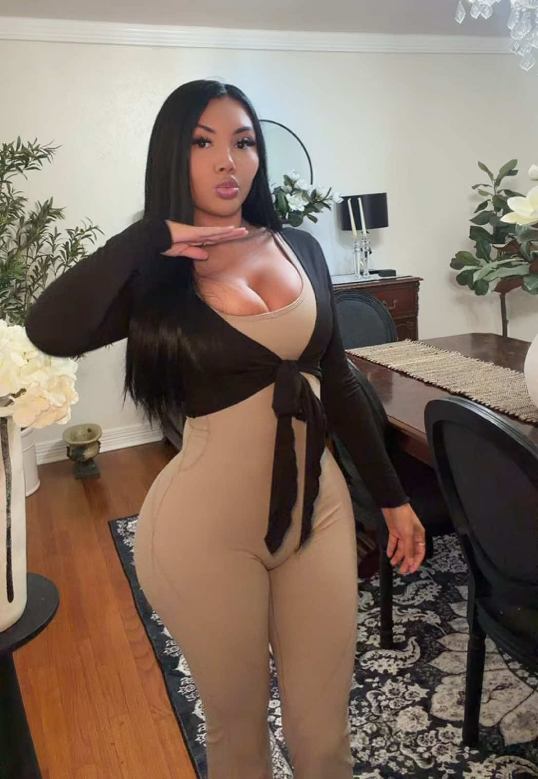 @miaaxoxos