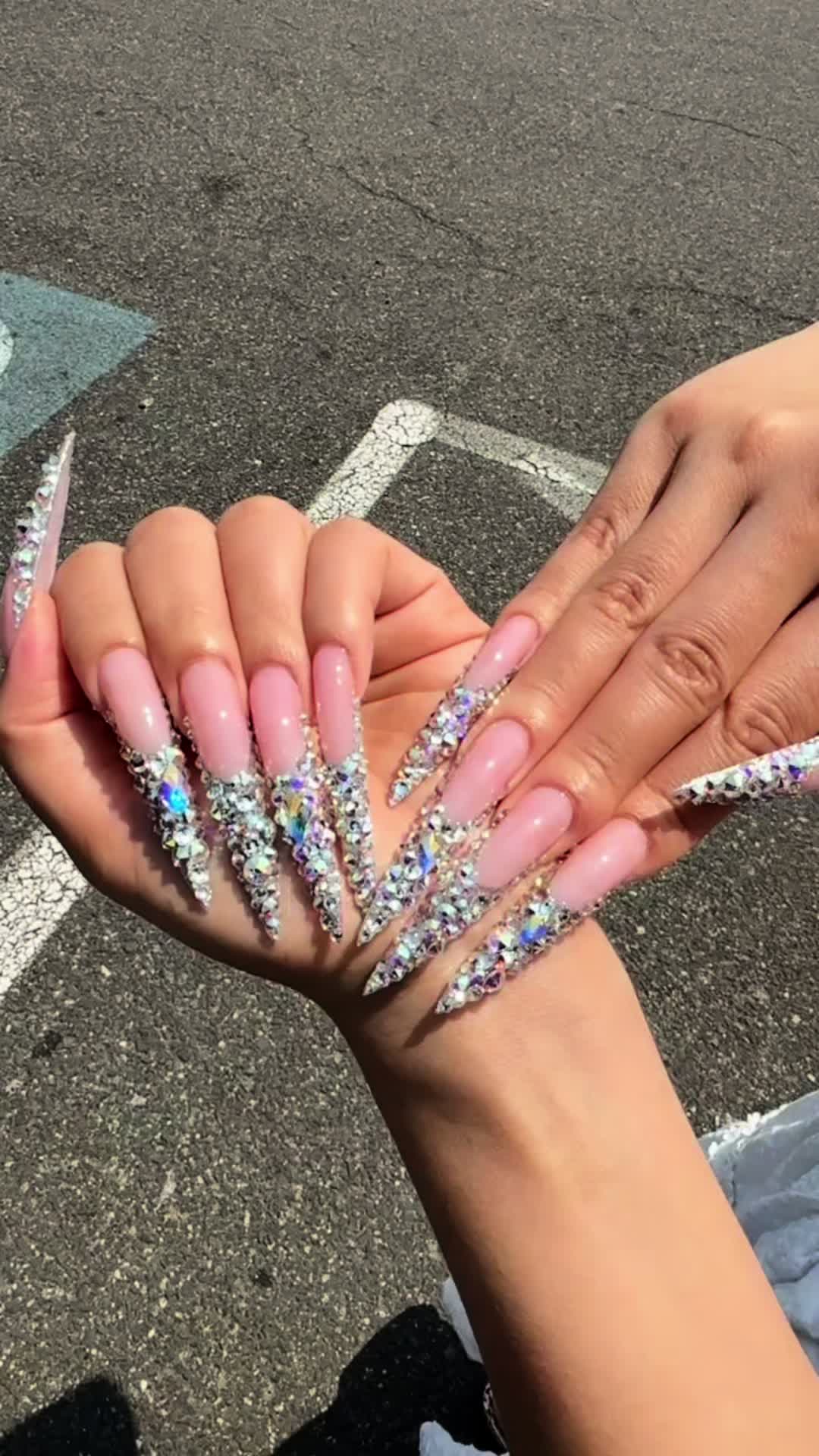 @Sunshine Nails