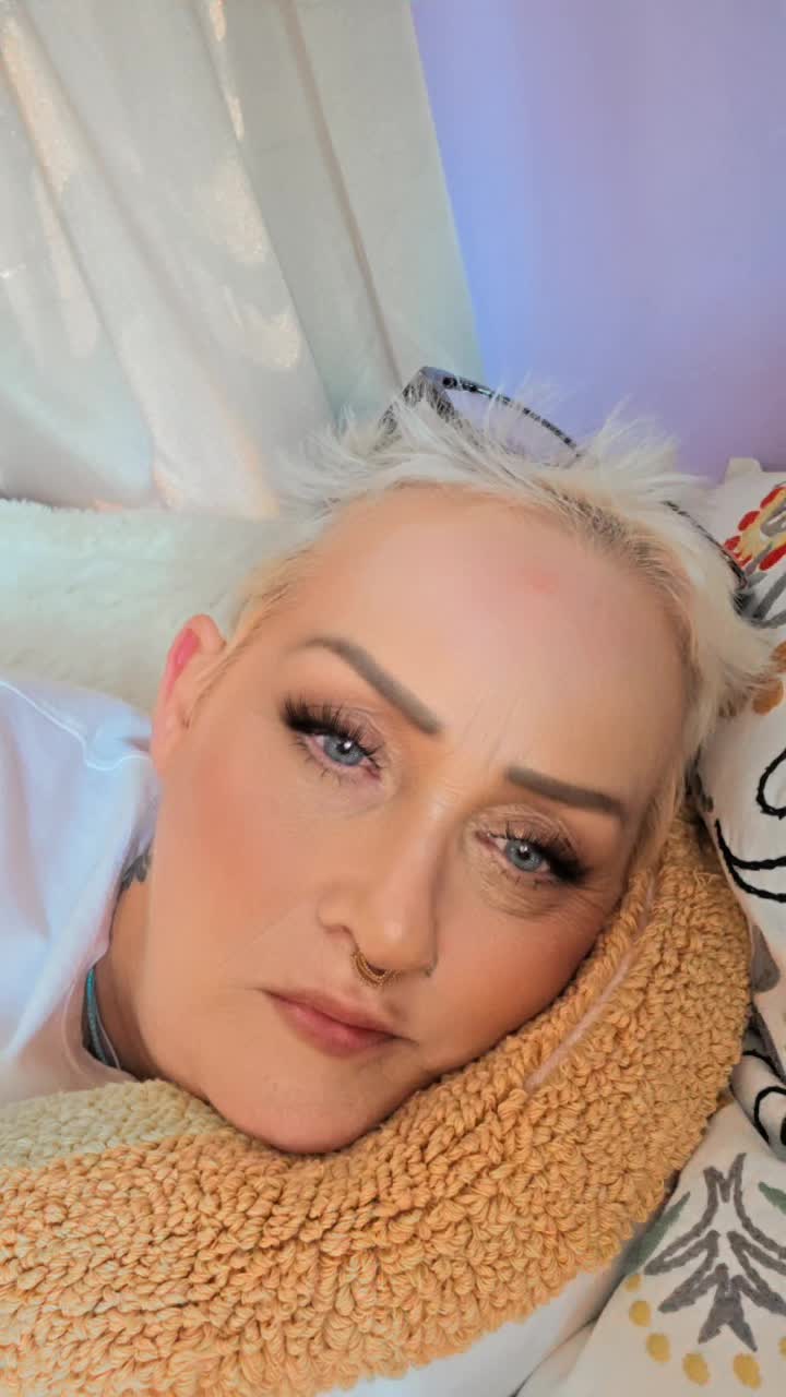 @Rachael🍓🌴 🌺 🐝
