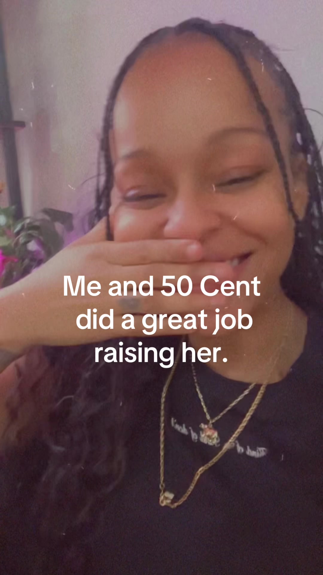 @Elleviews