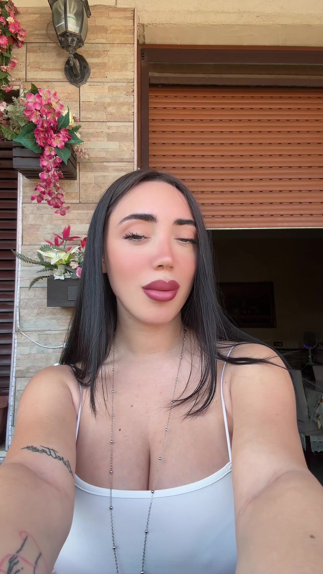 @𝓛𝓮𝓼𝓼𝔂🖤