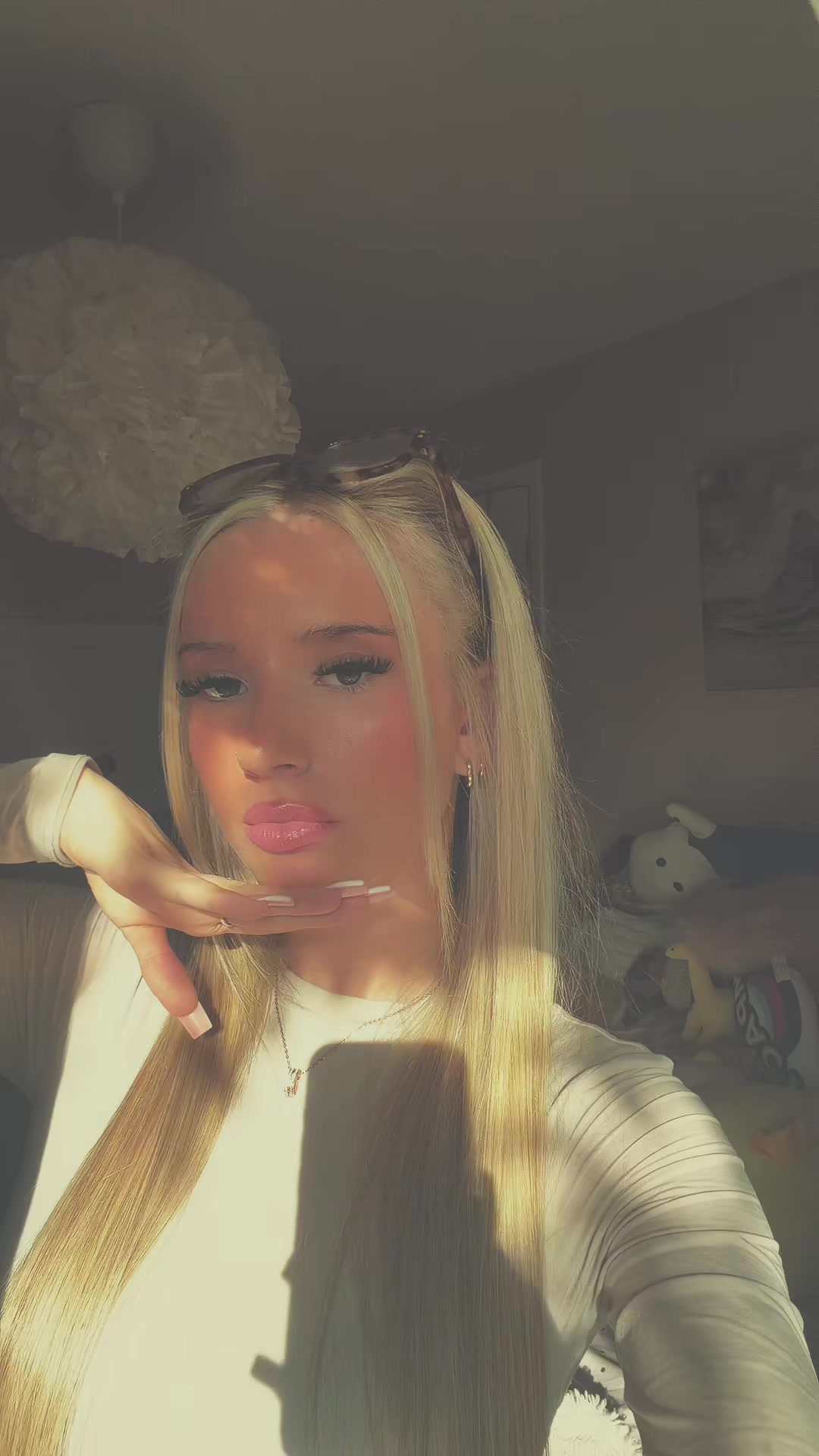 @Becca Louise 🐻ྀི