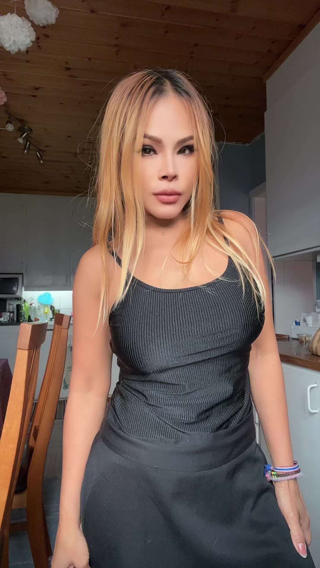 @ปุ้ย(Poy)48+ลูกสามรับได้นะค่ะ