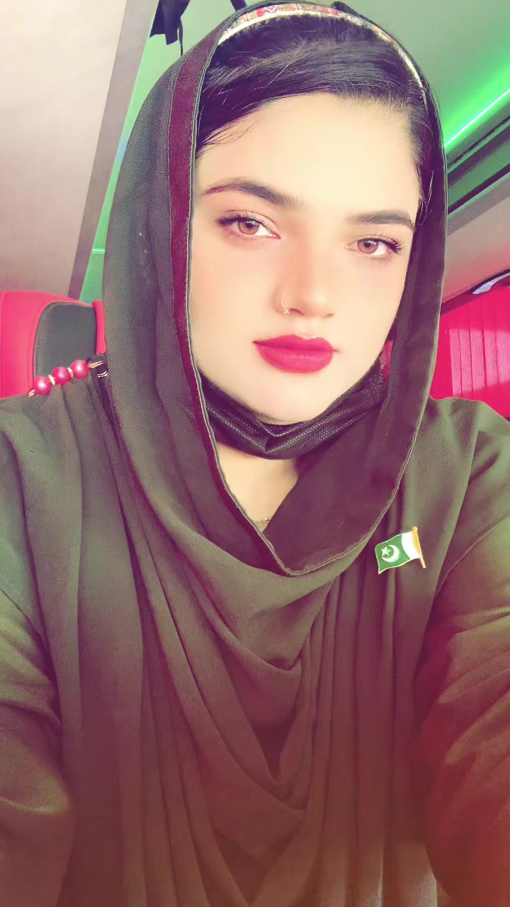 @👸🌸Amna Malik🌸y🌺