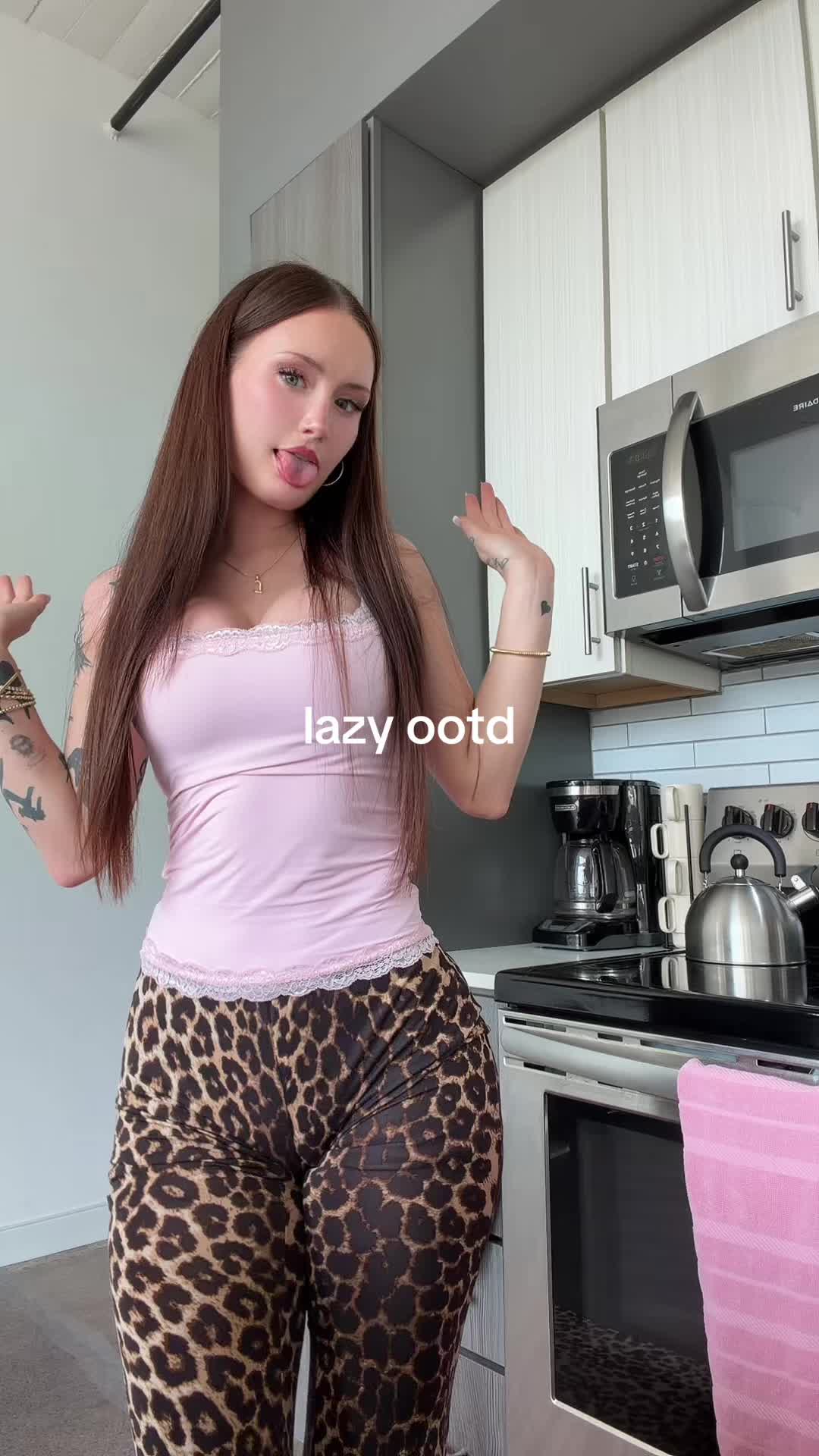 @Lenaaa