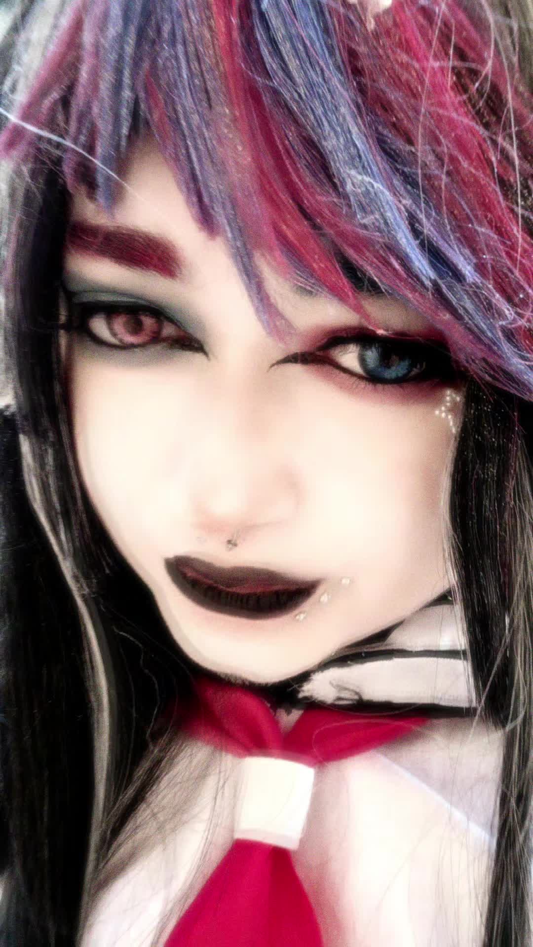 @Eva🦇🎸