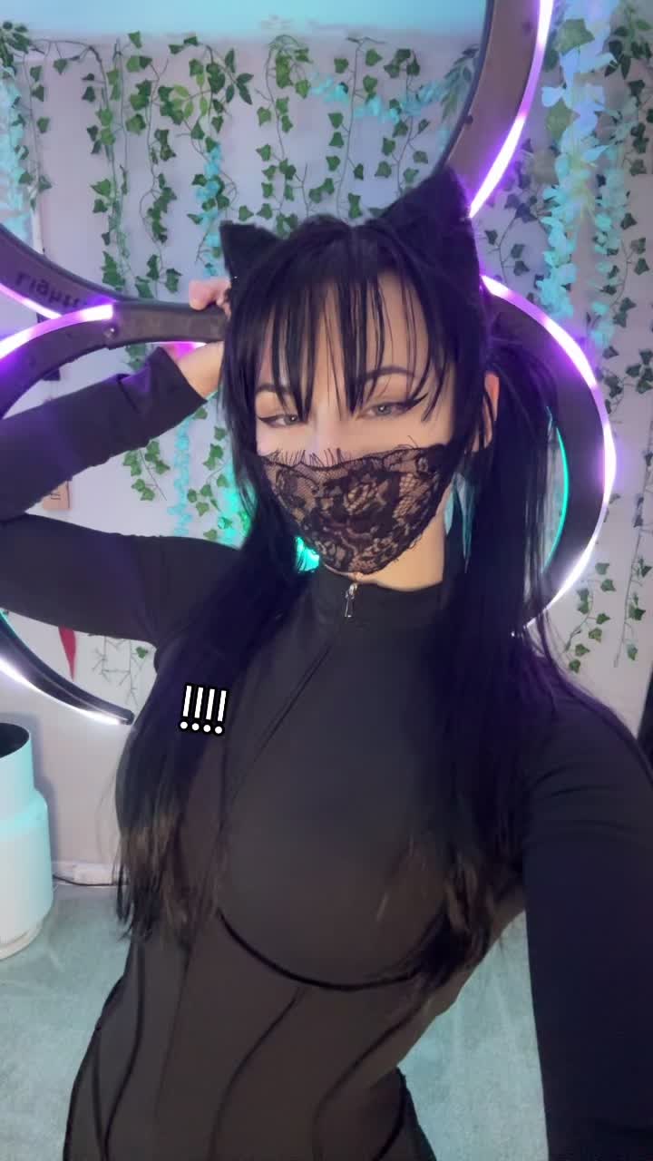 @Pyro.Kitten