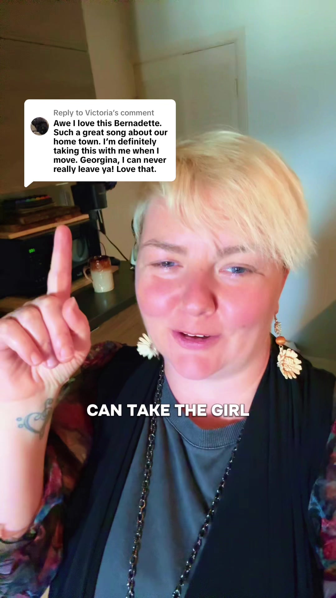 @🇨🇦 Bernadette Connors