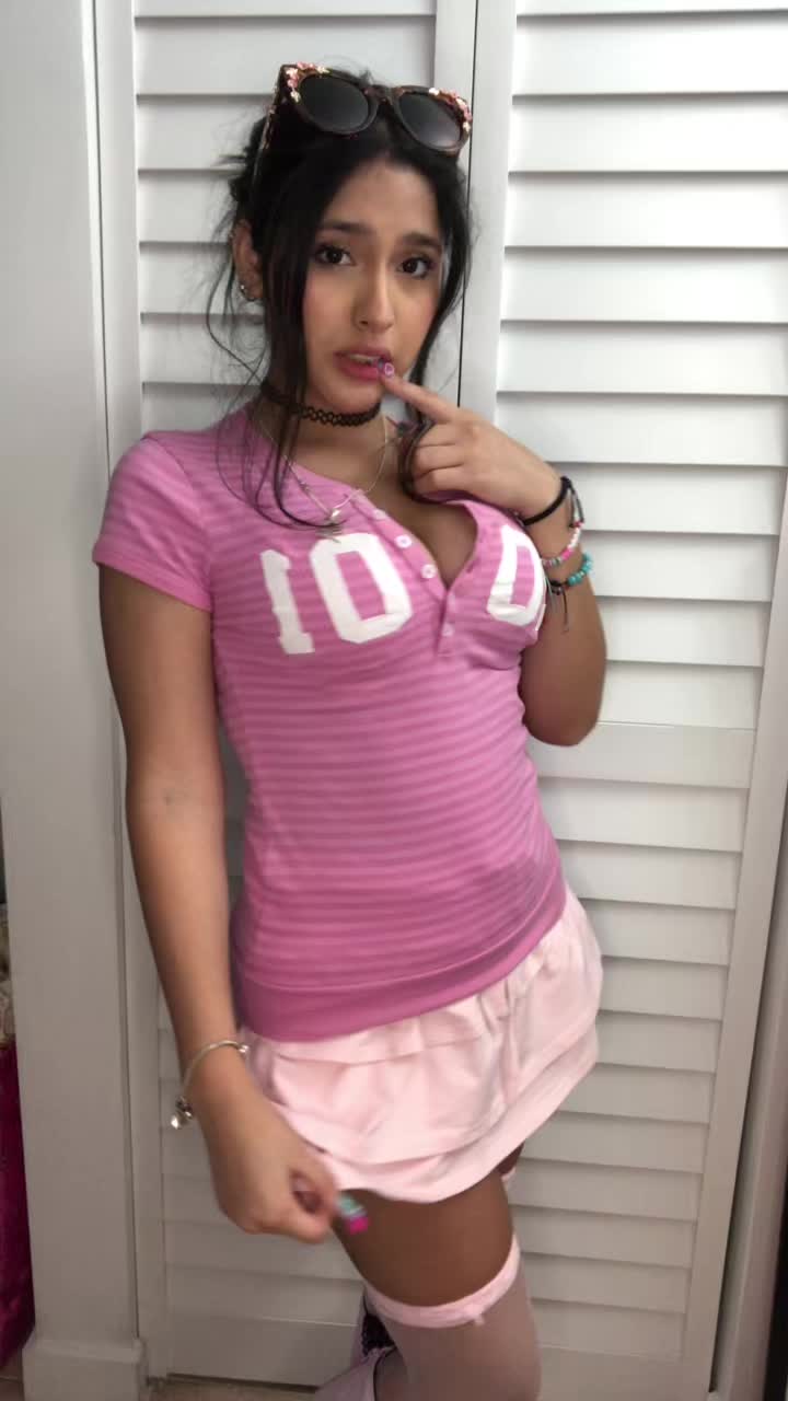 @Ari <3