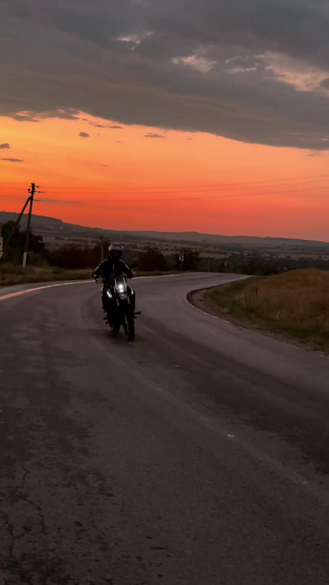 @Denis🏍️