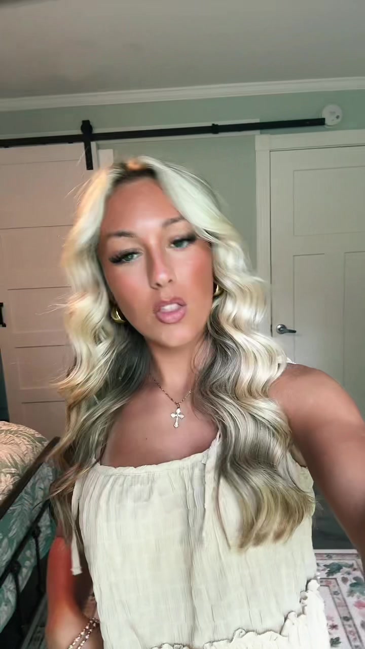 @𝓬𝓮𝓬𝓲 𝓼𝓽𝓮𝓮𝓵𝓮