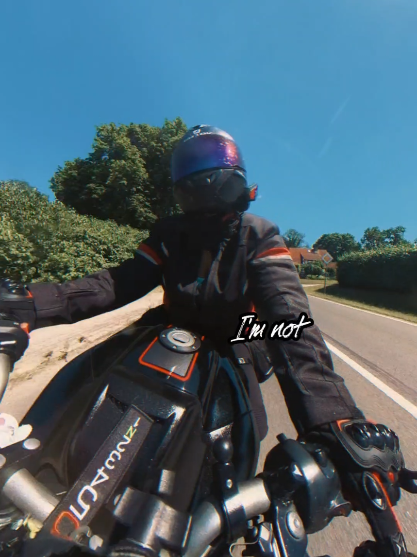 @🏍 𝕮𝖍𝖆𝖗𝖑𝖞 🏍