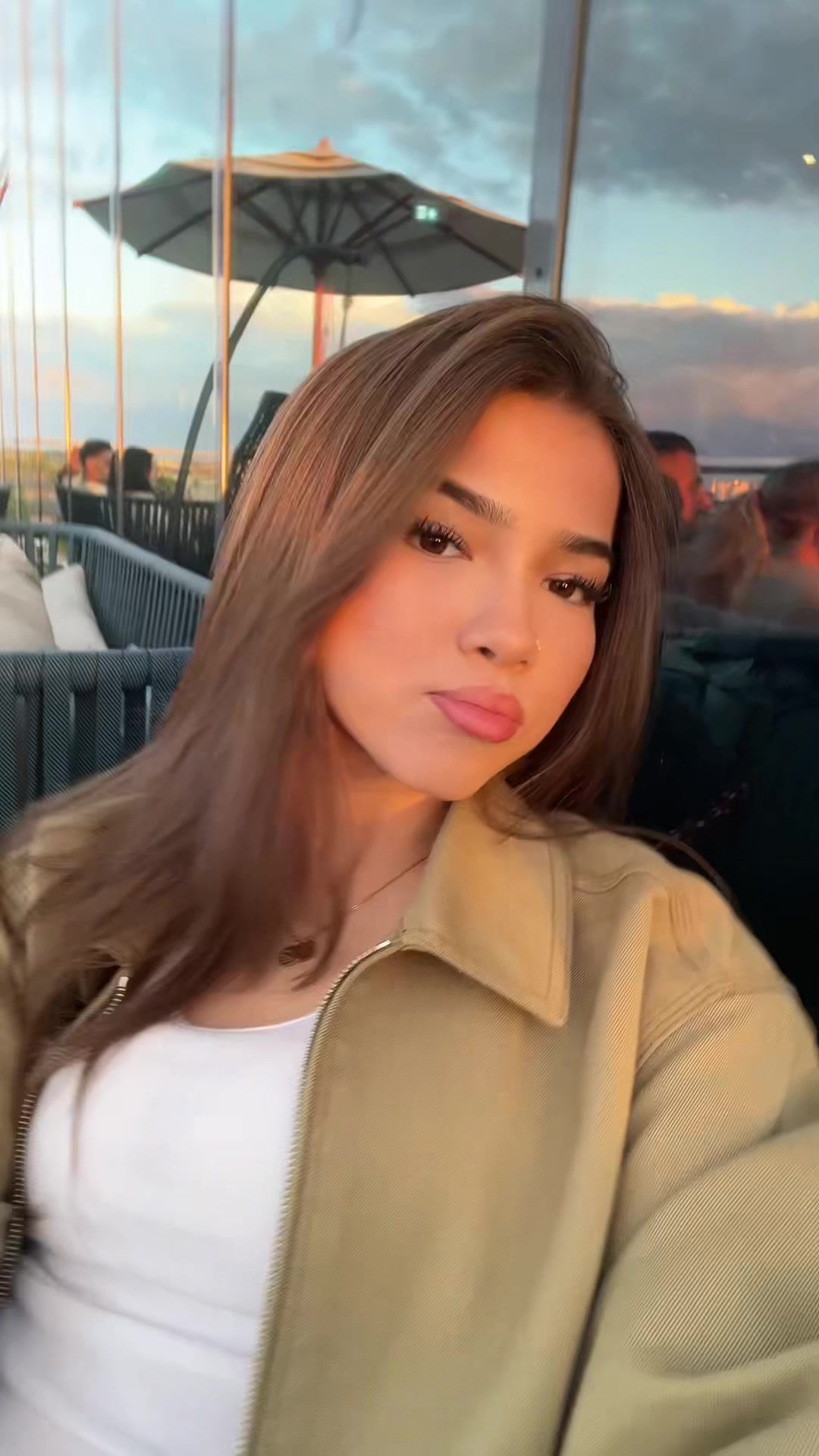 @𝐌