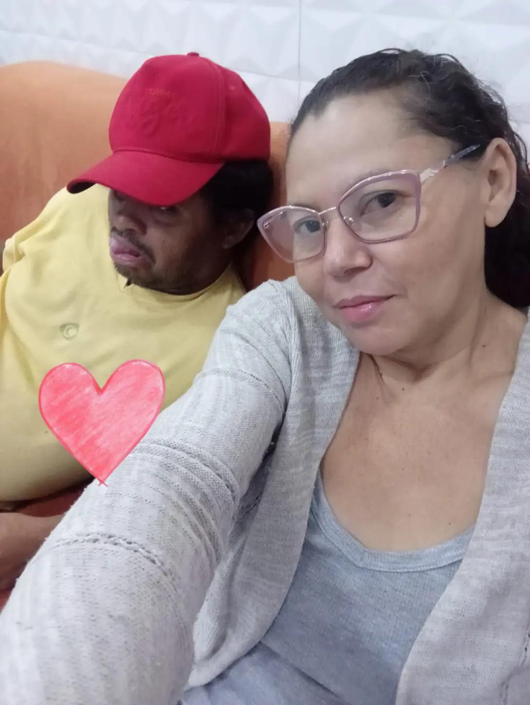 @Luzia Nazar&eacute;