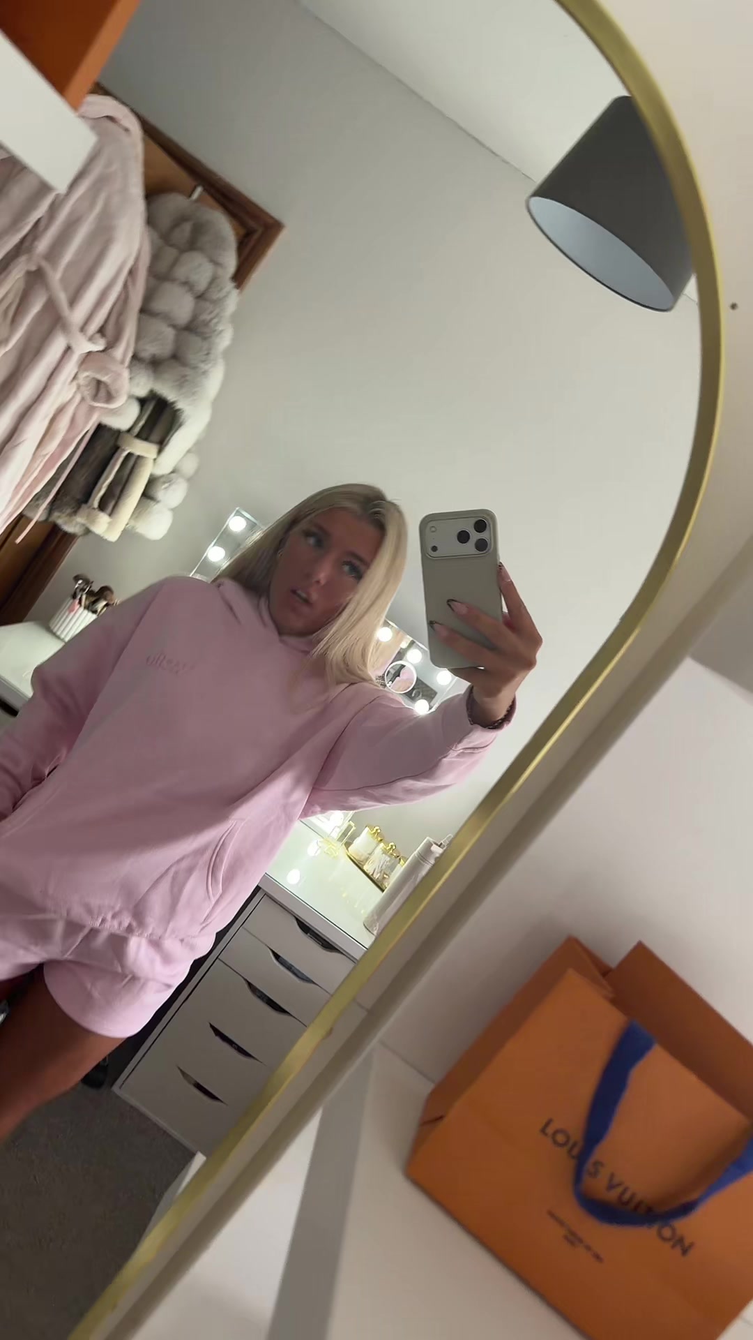 @Sophie.xo