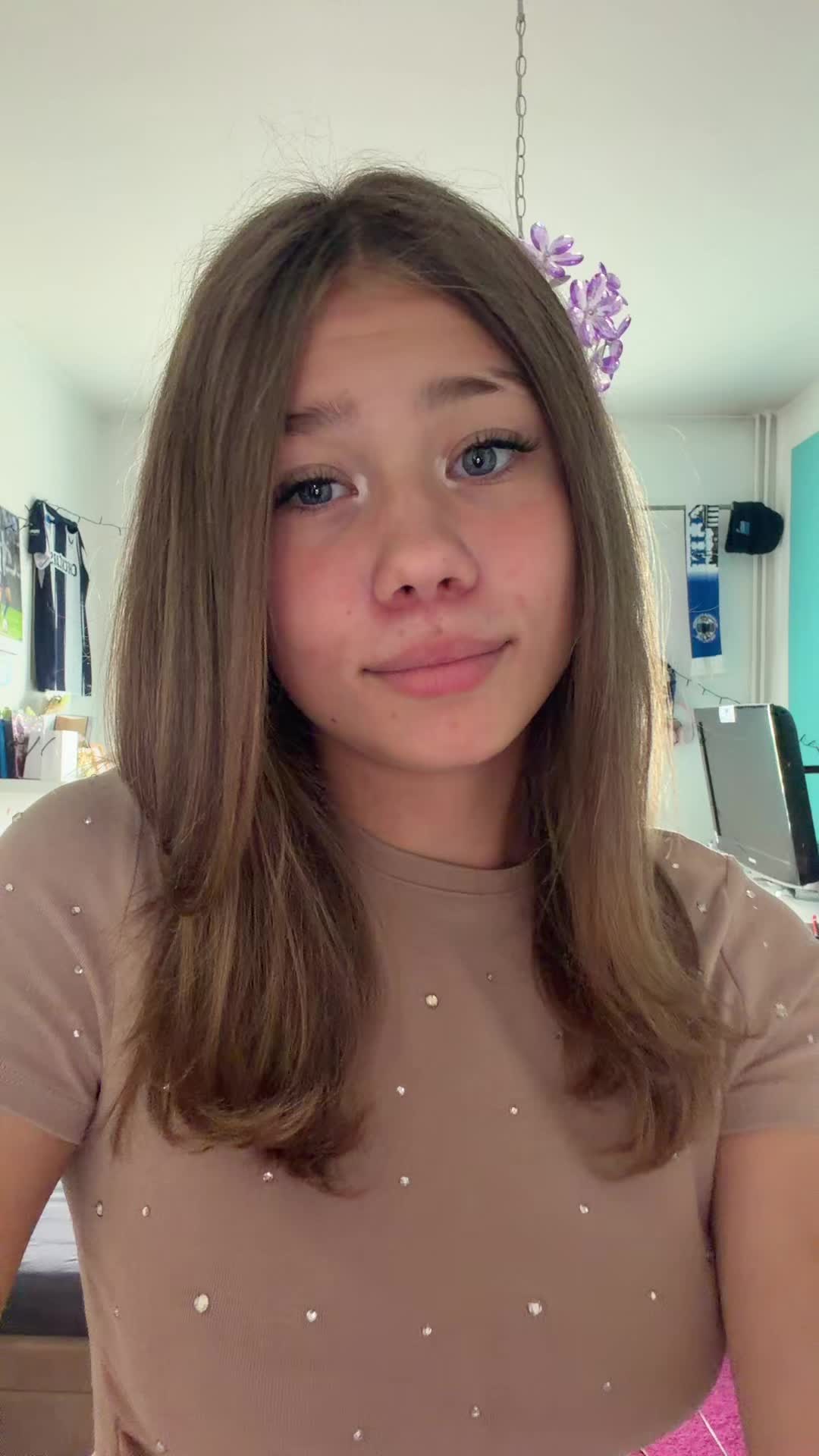 @lipsyncstella