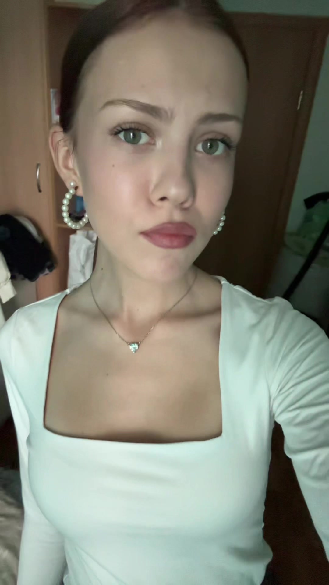 @༒
