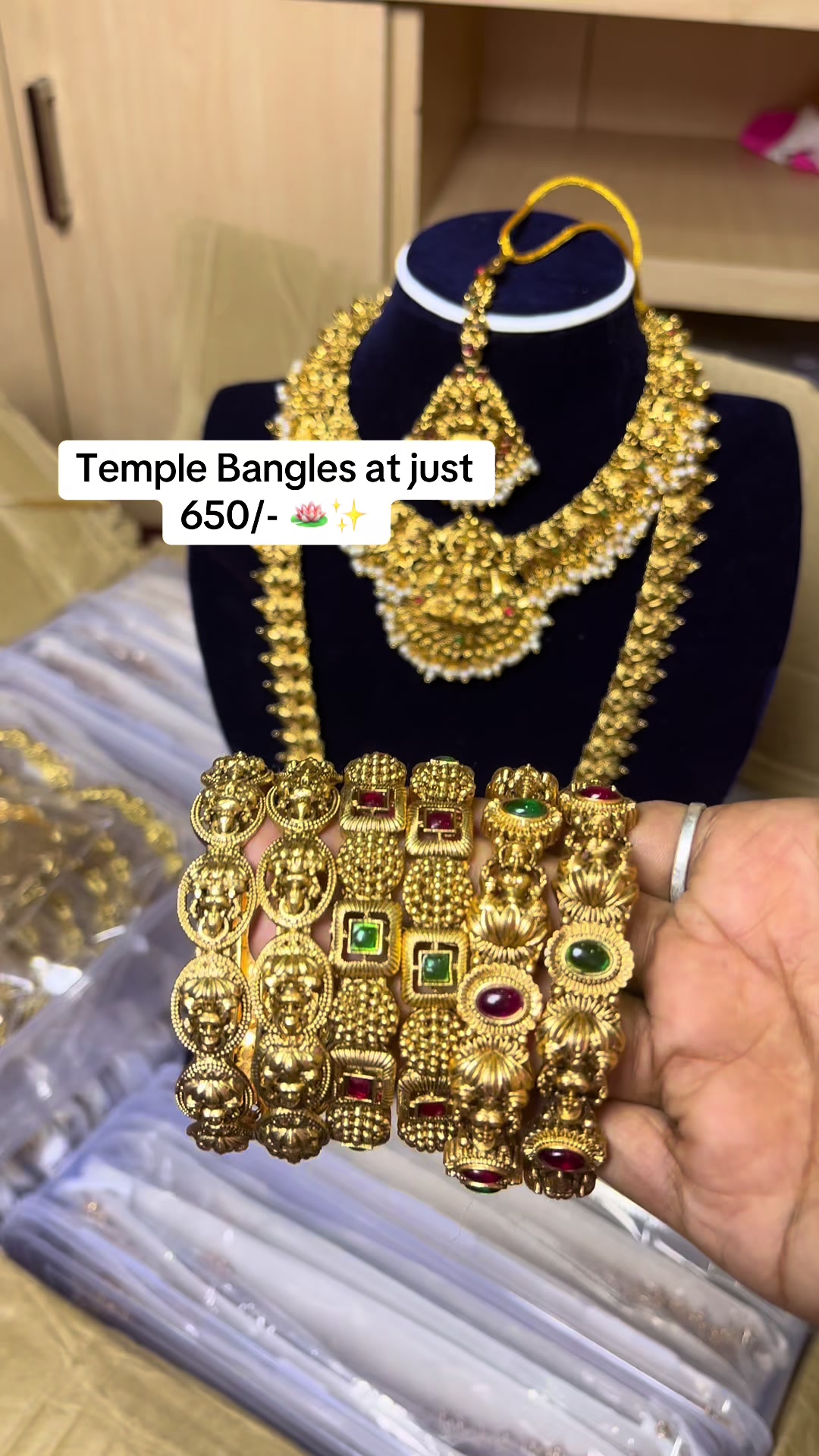 @DIPSHIKHA 🪔🪷✨( accessories )
