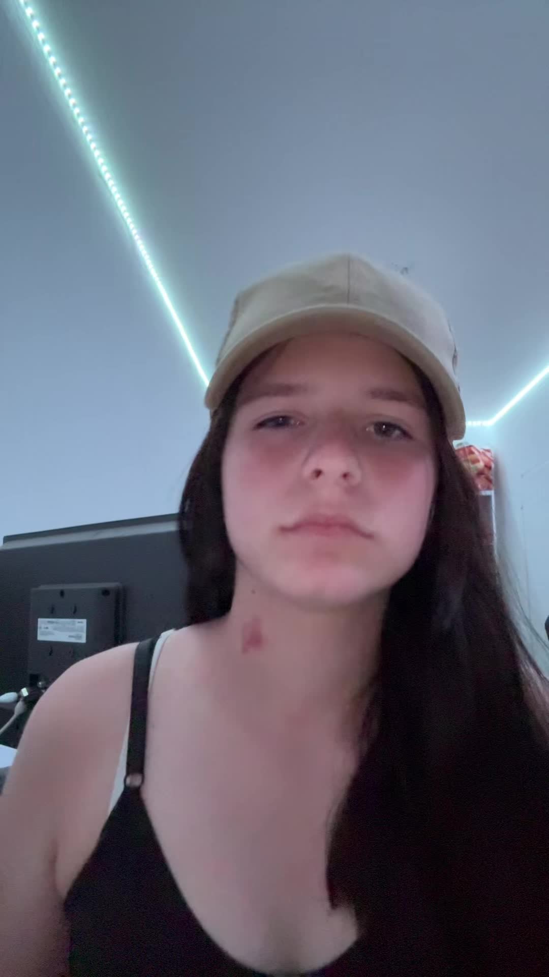 @Hexeeee😝❤️🫰🏻