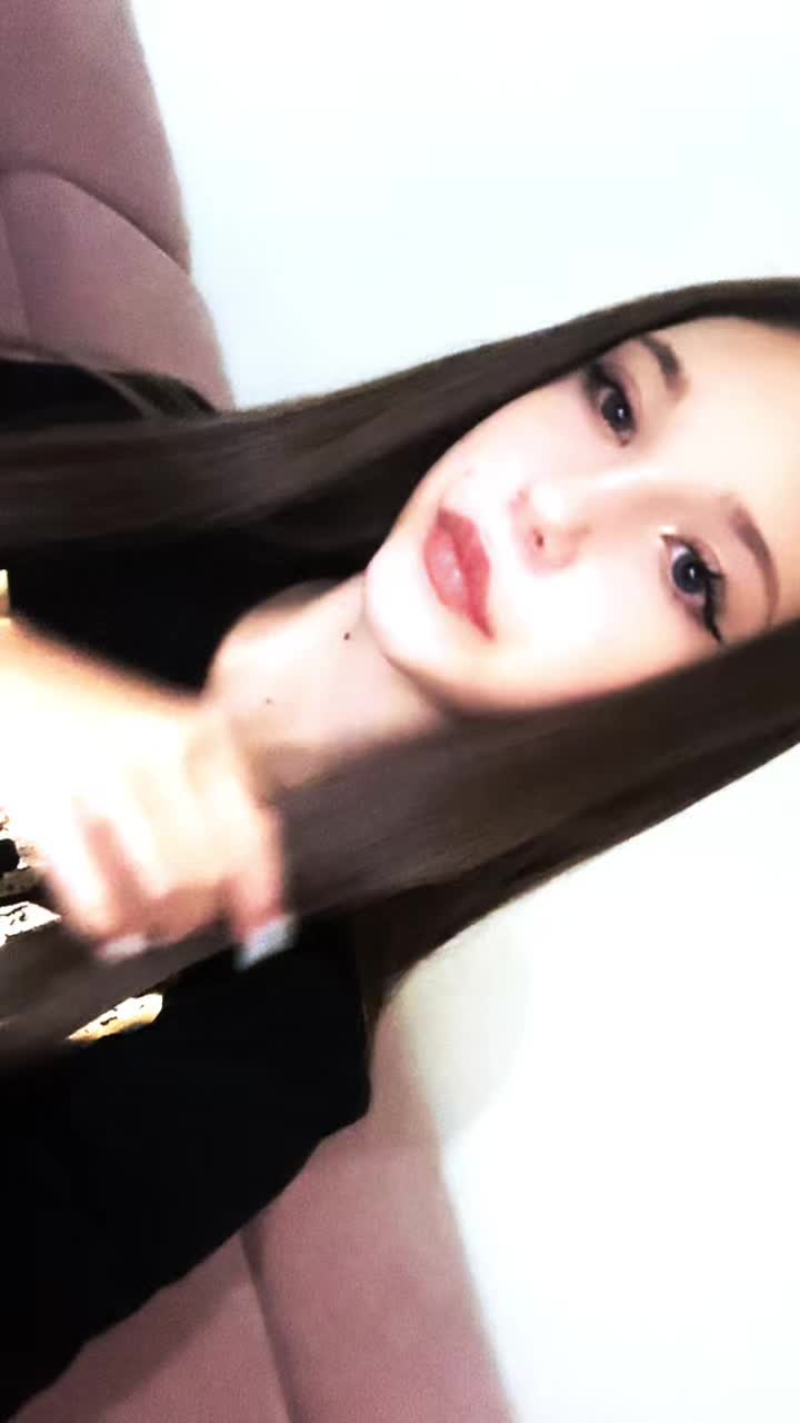 @💫