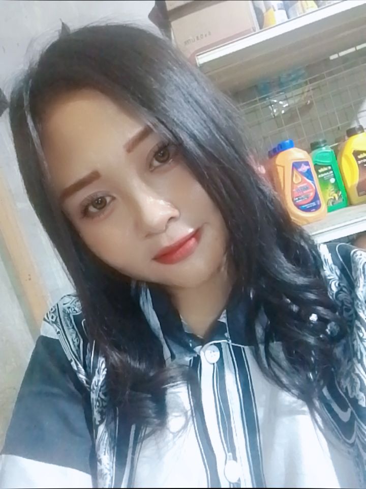 @putriastriani
