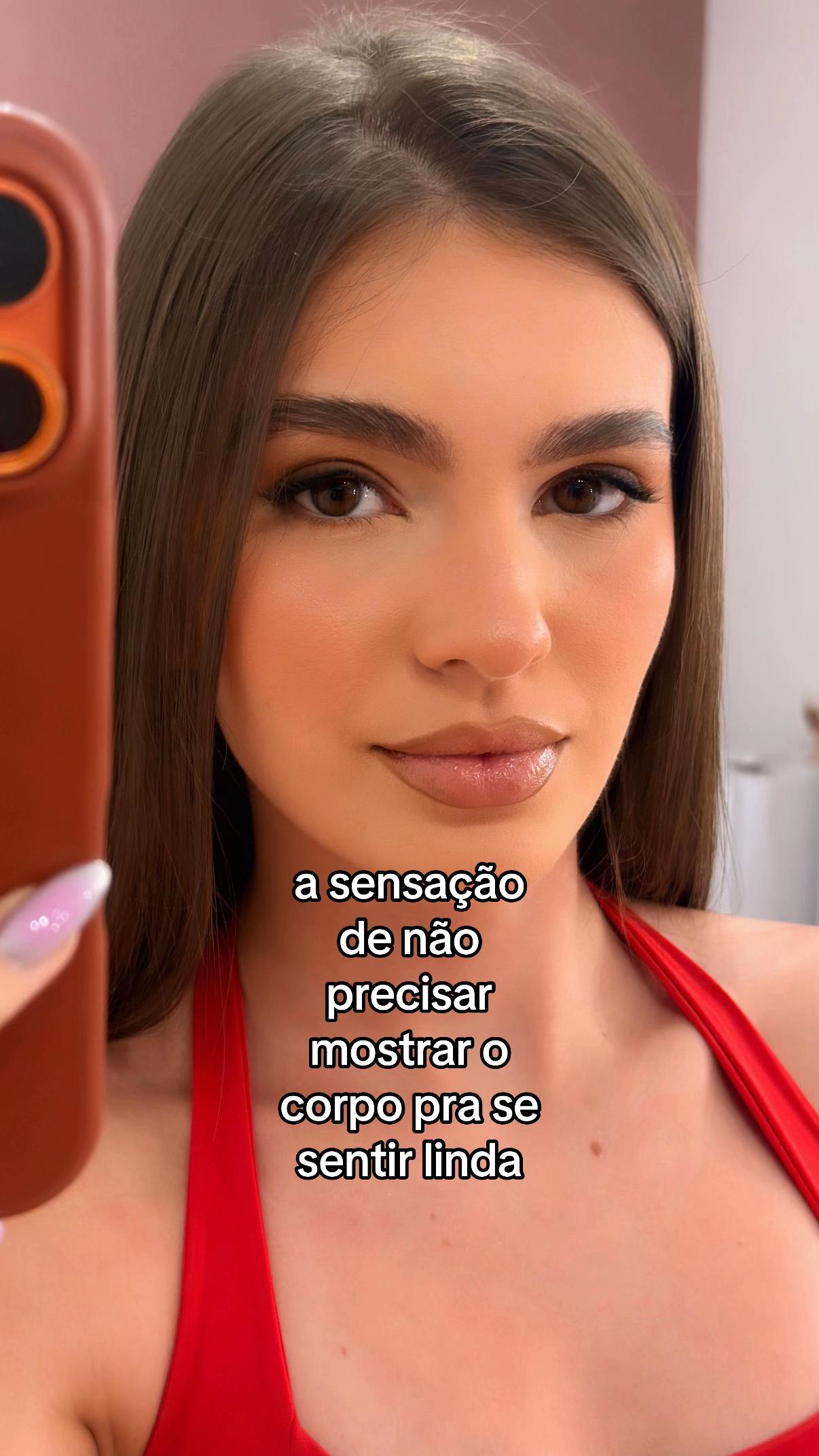 @carolzinhaalbergaria