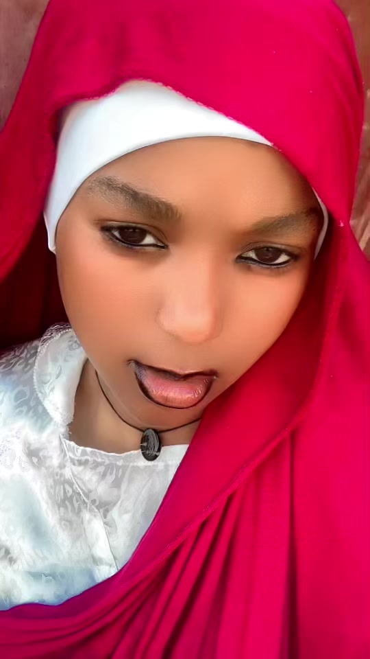 @𝑯𝒖𝒔𝒏𝒂𝒉🦋❤️&zwj;🩹💍