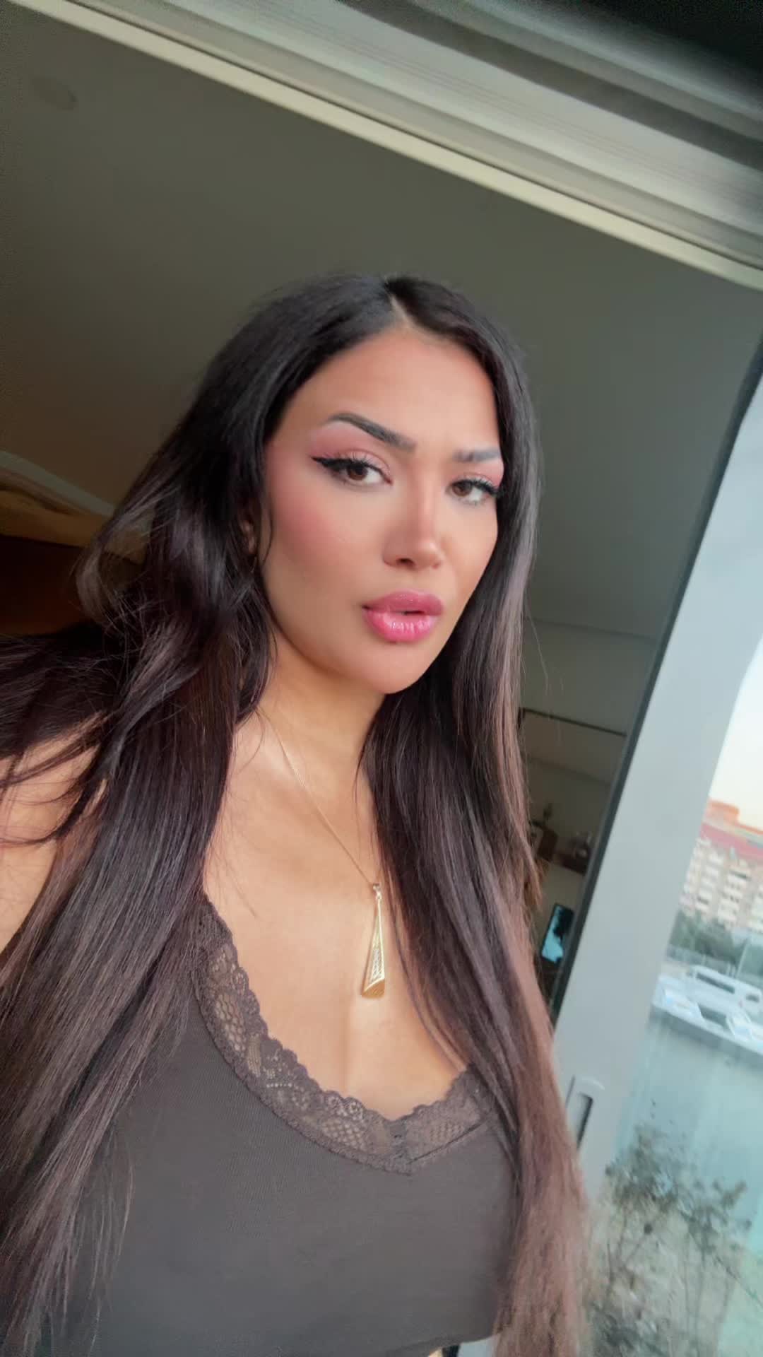 @Mahsa__eyr