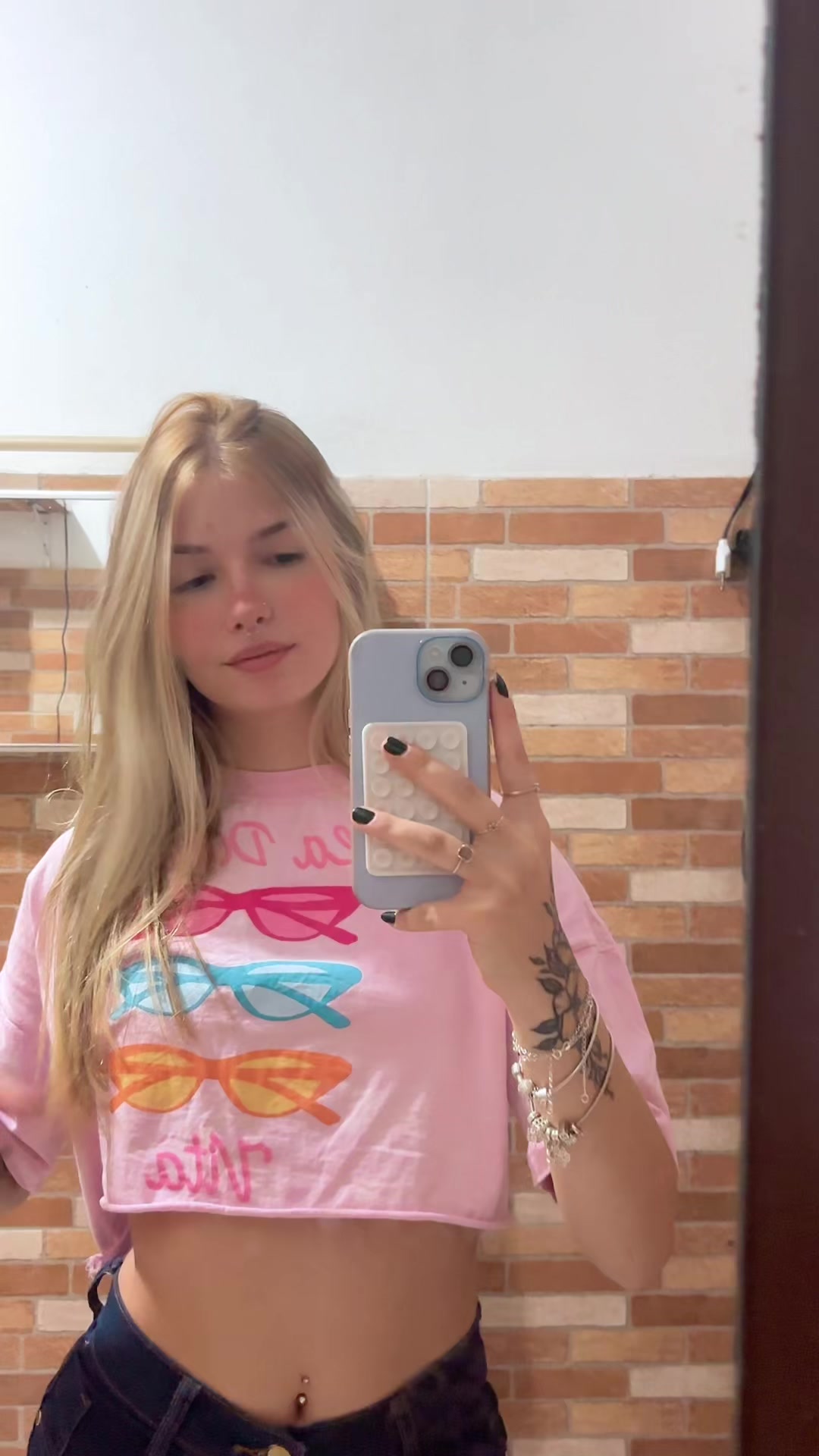 @Emillymazioli