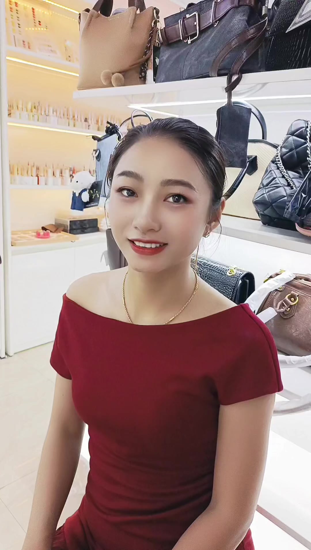 @Hiền Nguyễn 🐉